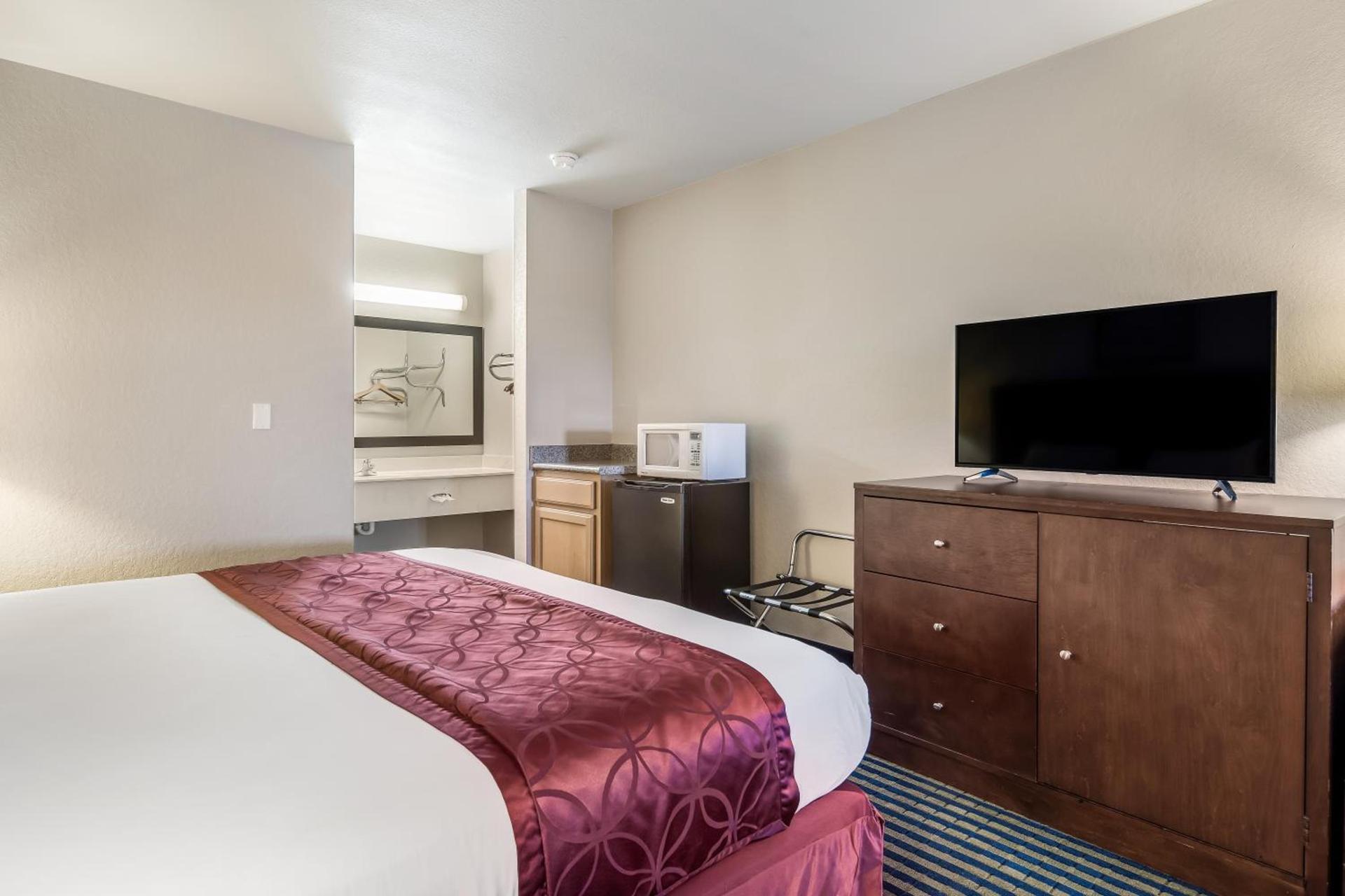 Americas Best Value Inn New Braunfels photo 27