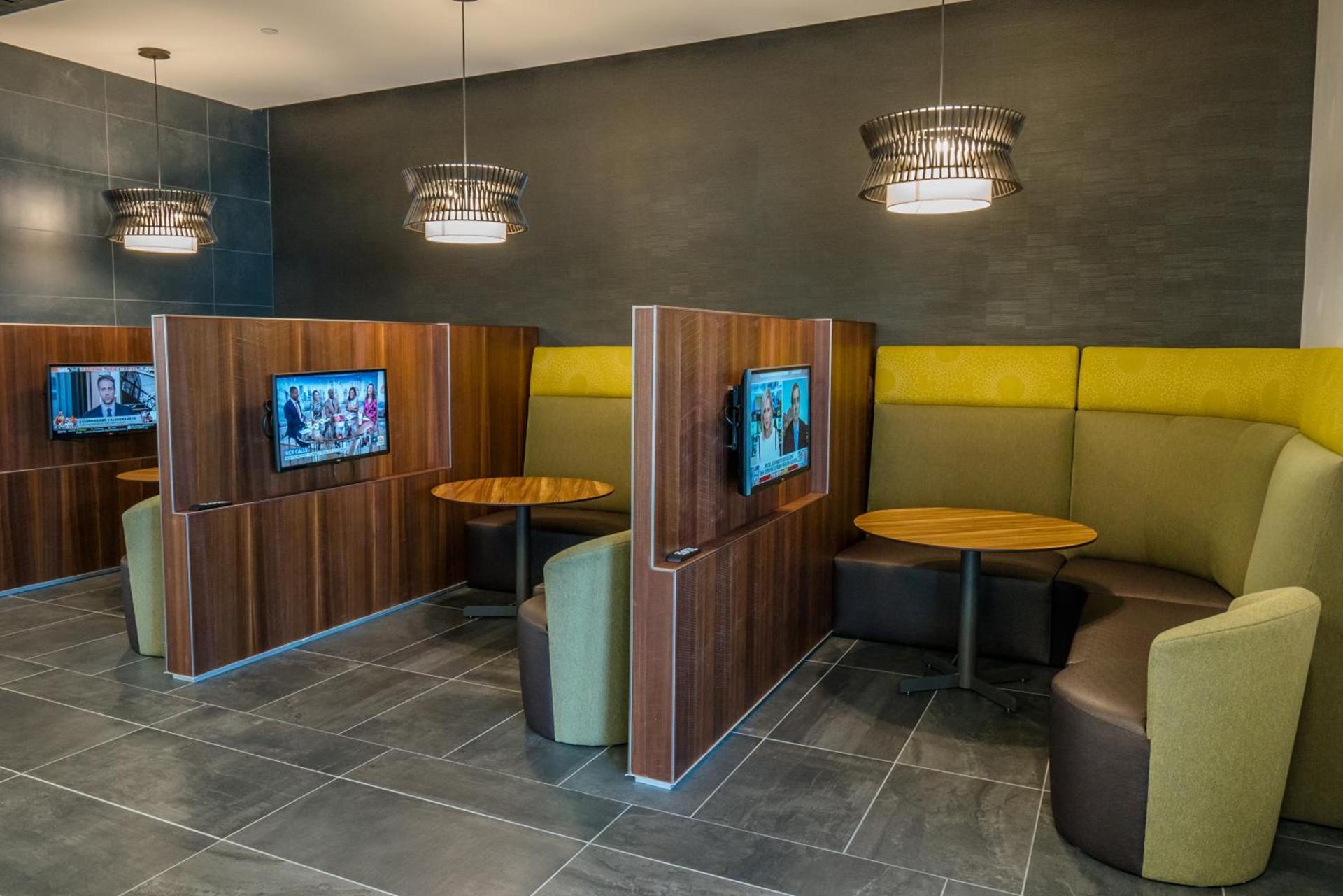 Courtyard by Marriott Fargo photo 15