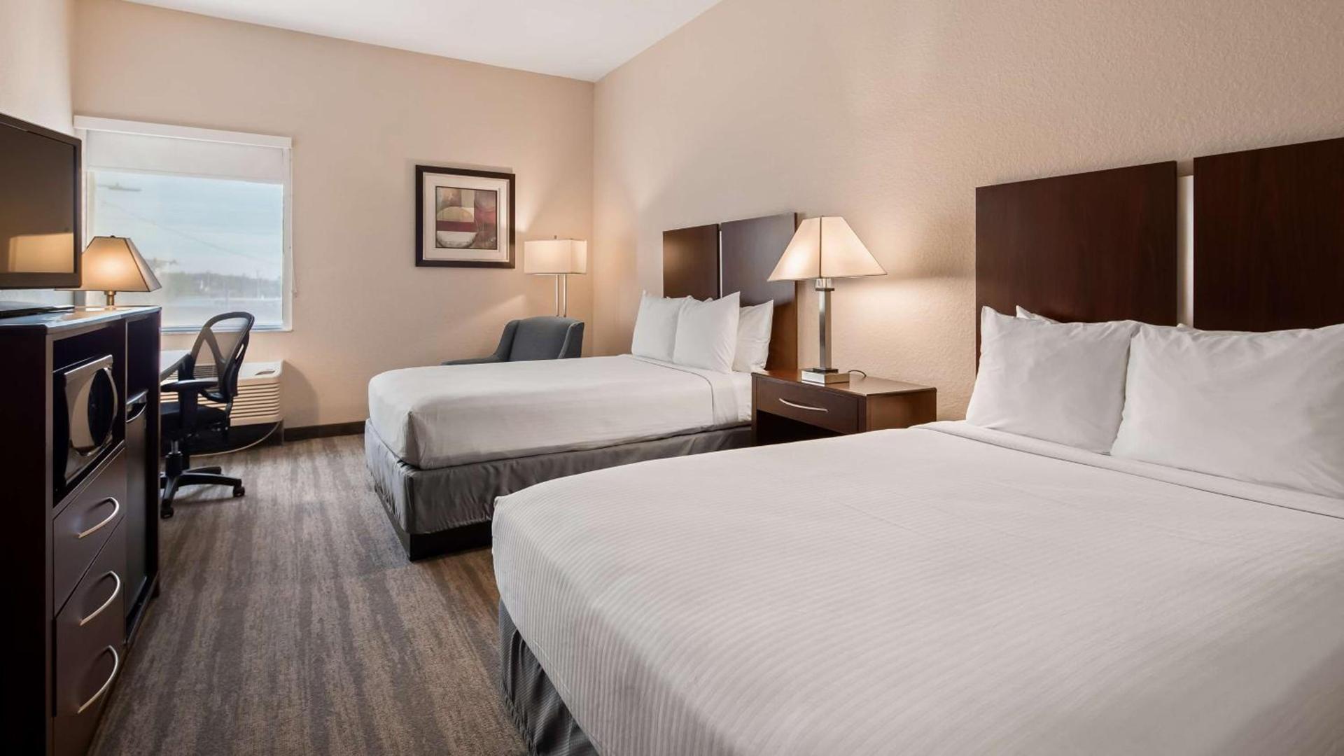 Best Western Tampa photo 25