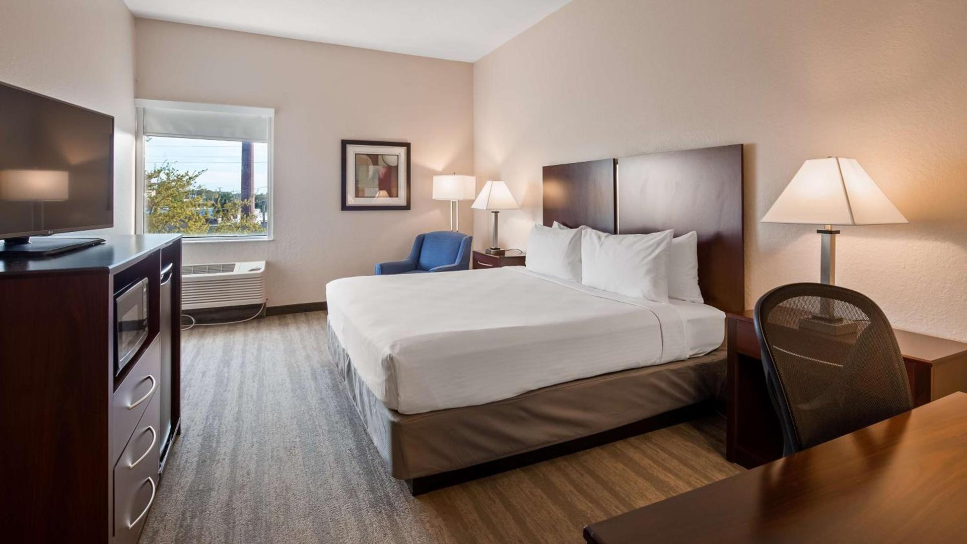 Best Western Tampa photo 22