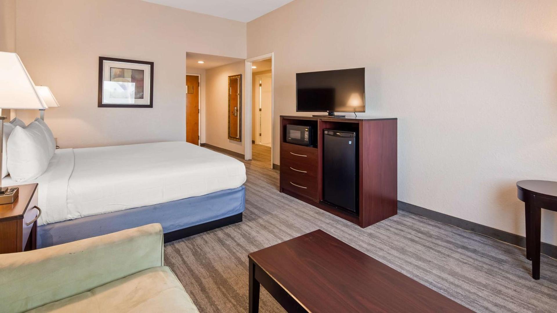 Best Western Tampa photo 20