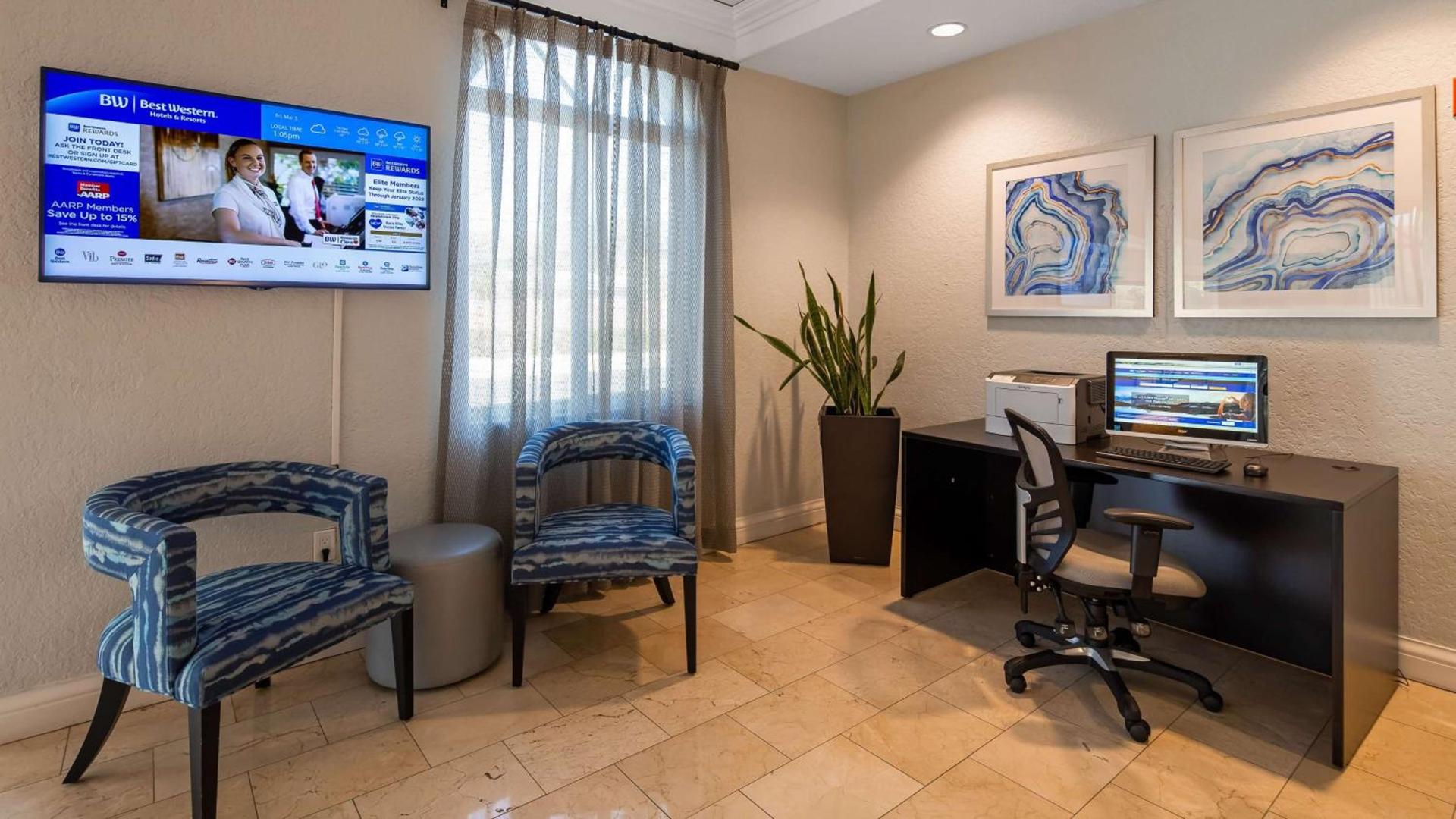 Best Western Tampa photo 16