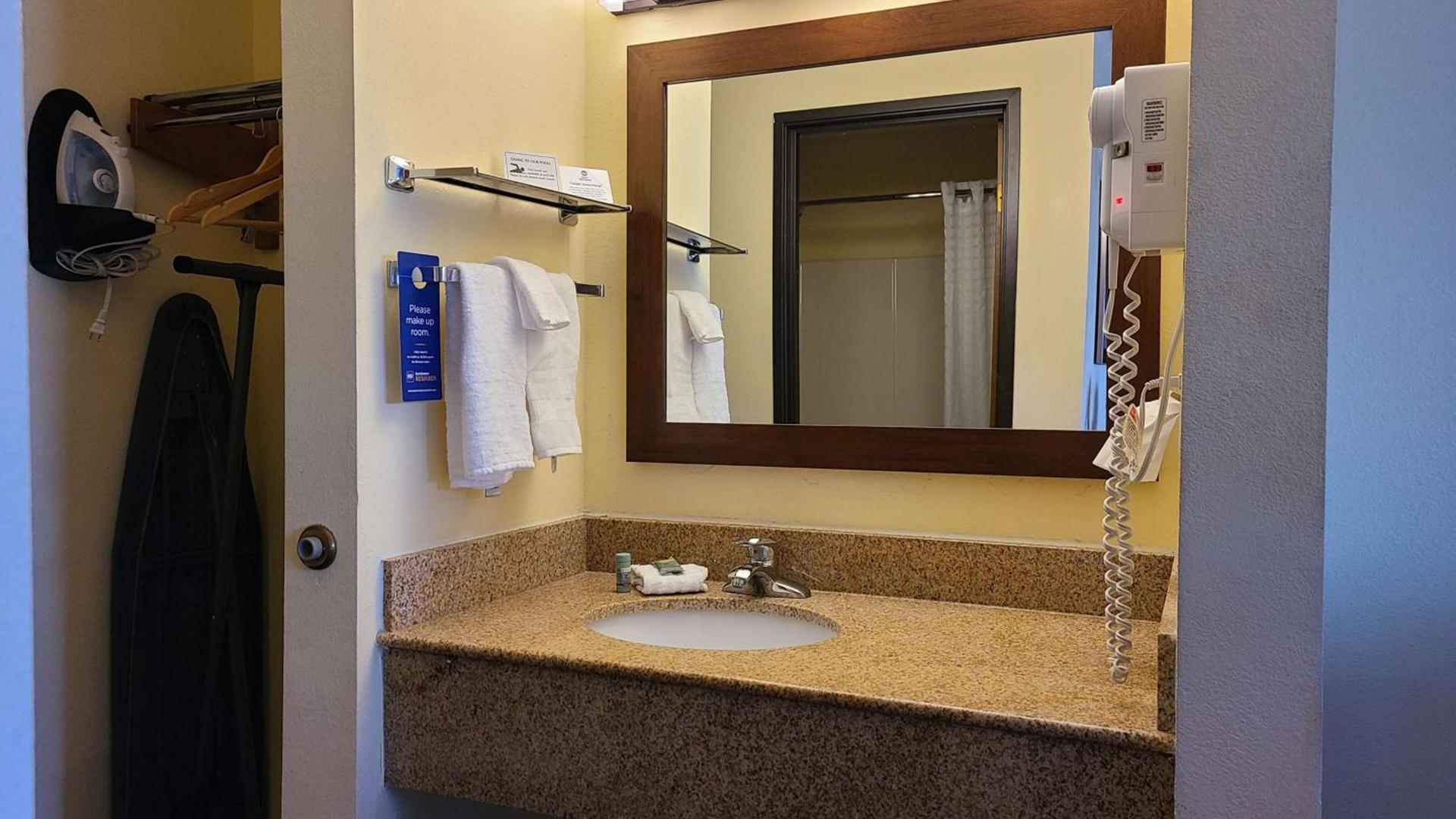 Best Western Shippensburg photo 20