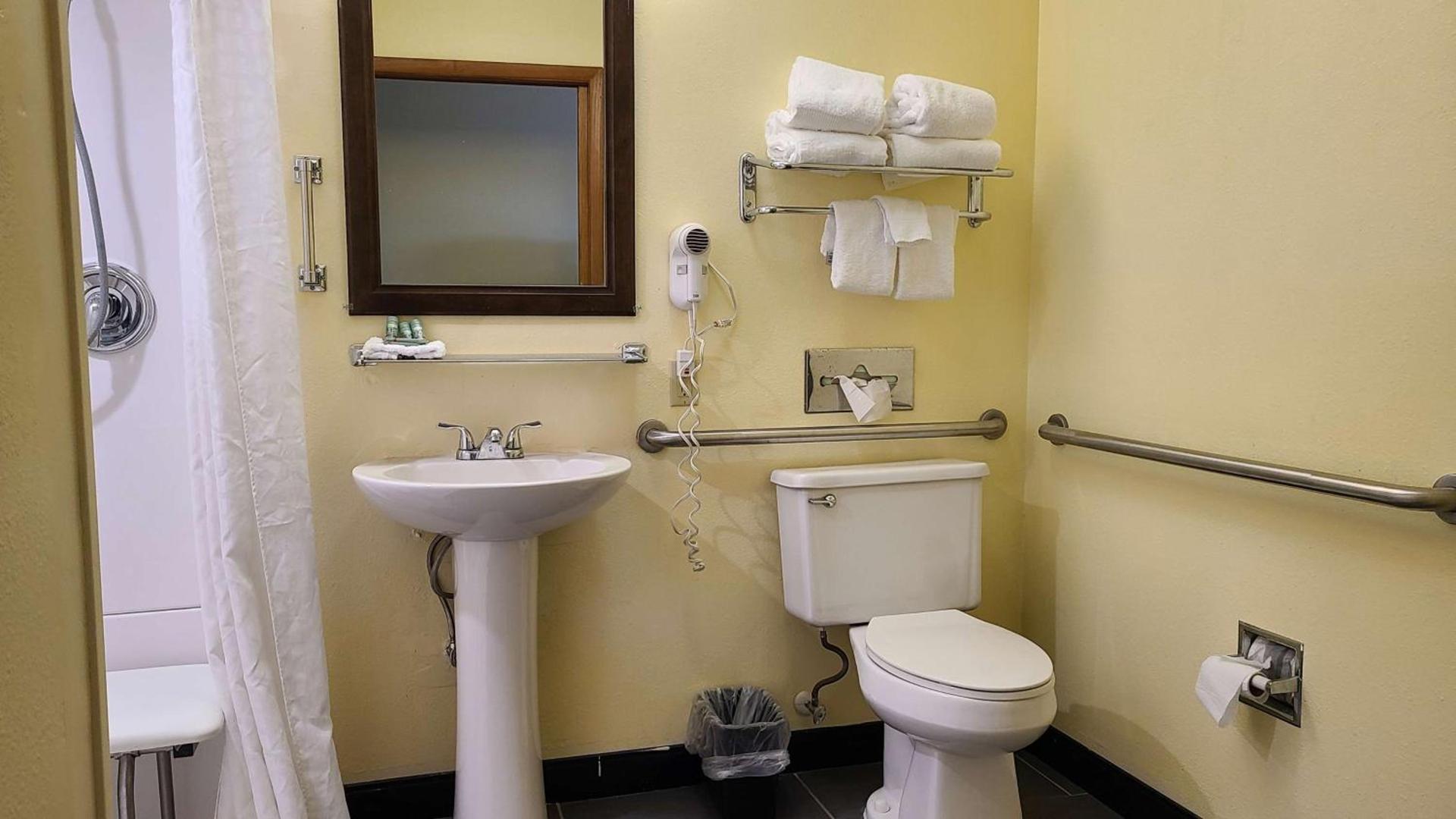 Best Western Shippensburg photo 25