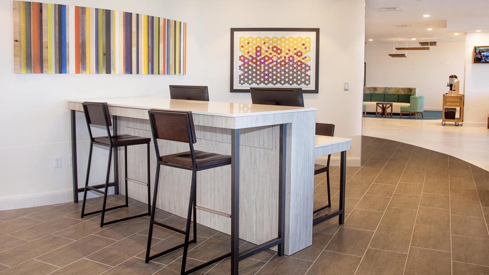 Holiday Inn Express & Suites Panama City Beach - Beachfront by IHG photo 11