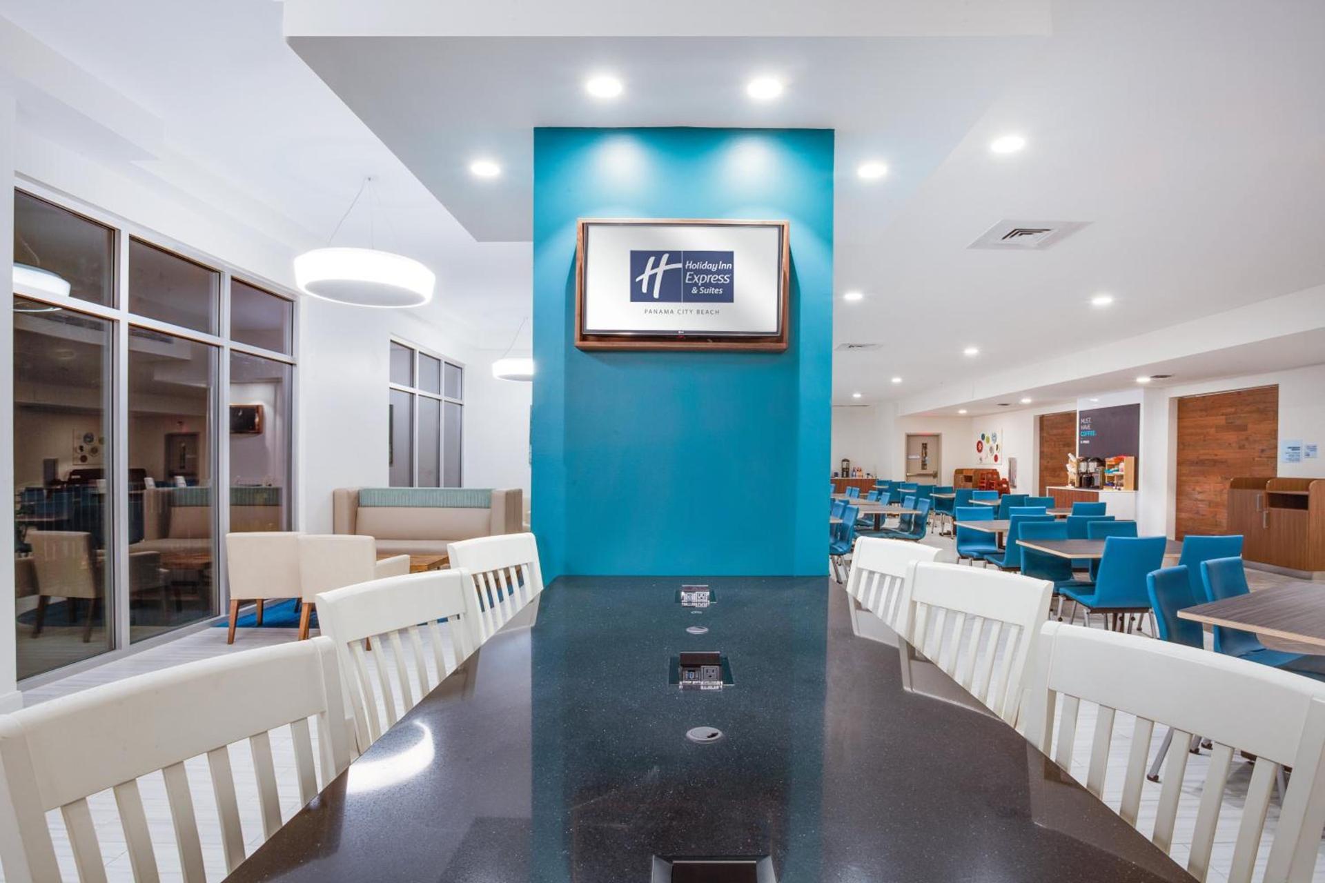 Holiday Inn Express & Suites Panama City Beach - Beachfront by IHG photo 35