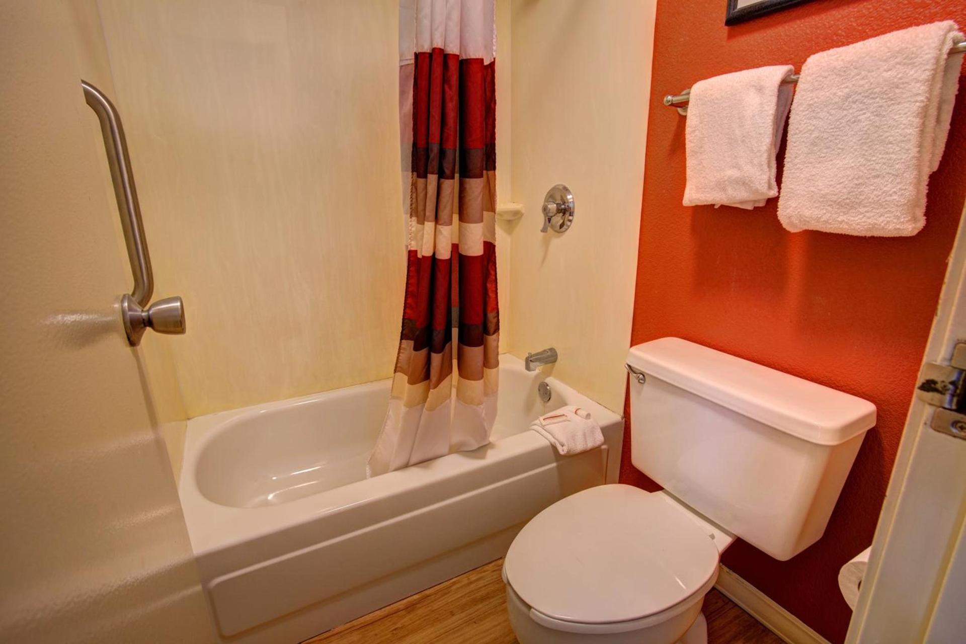 Red Roof Inn Pensacola - I-10 at Davis Highway photo 41