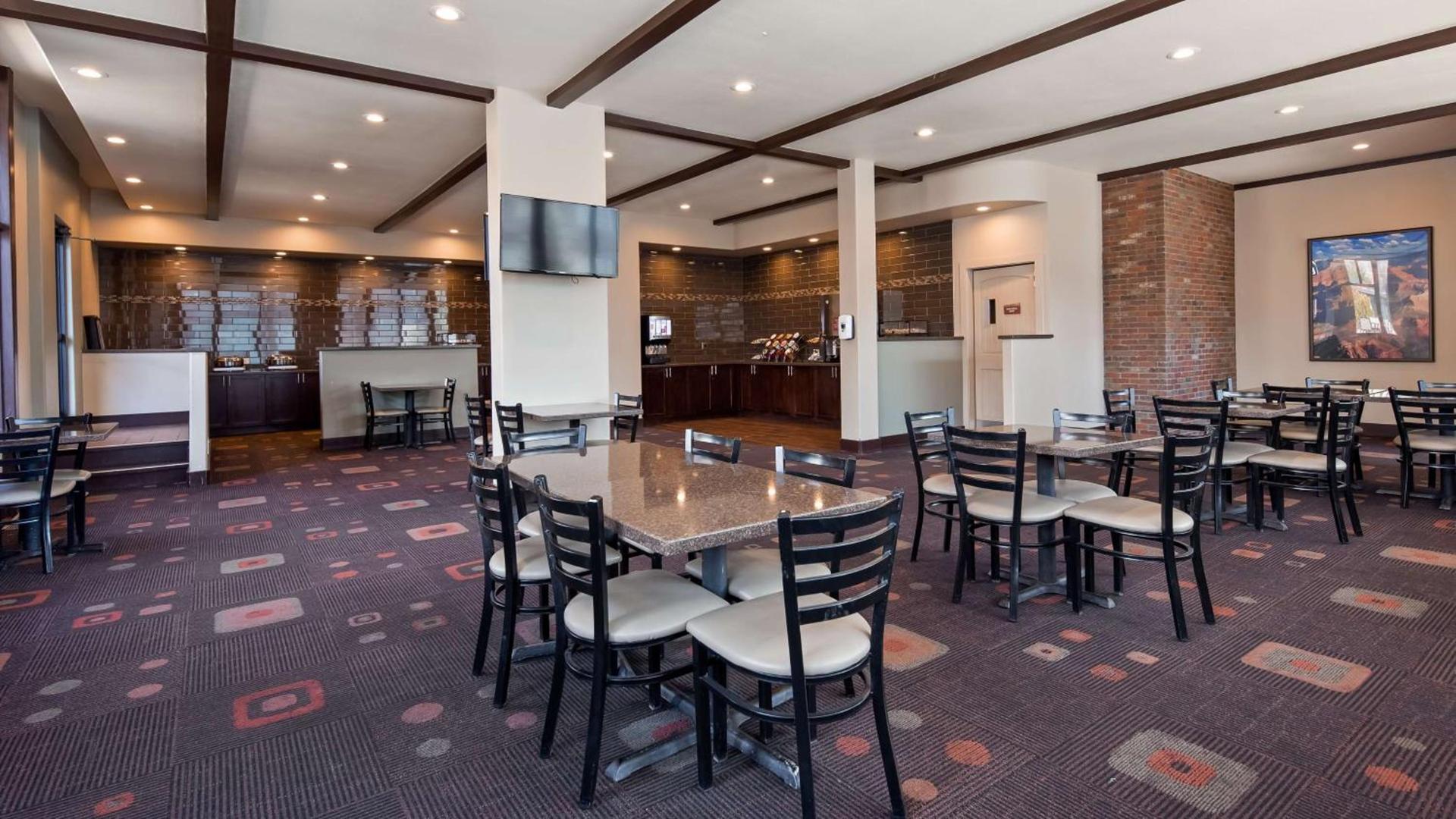 Best Western Pony Soldier Inn & Suites photo 5