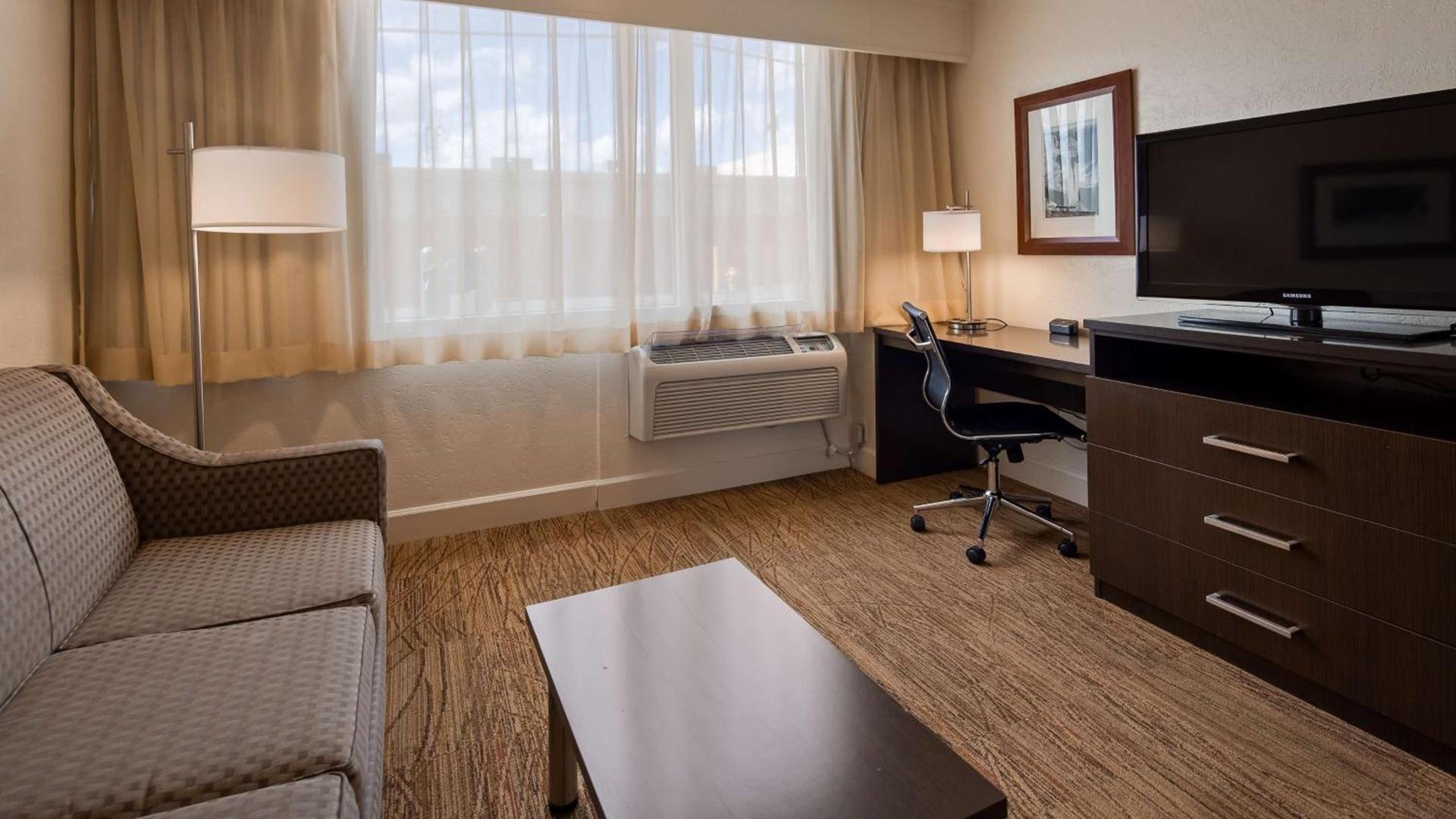 Best Western Pony Soldier Inn & Suites photo 21