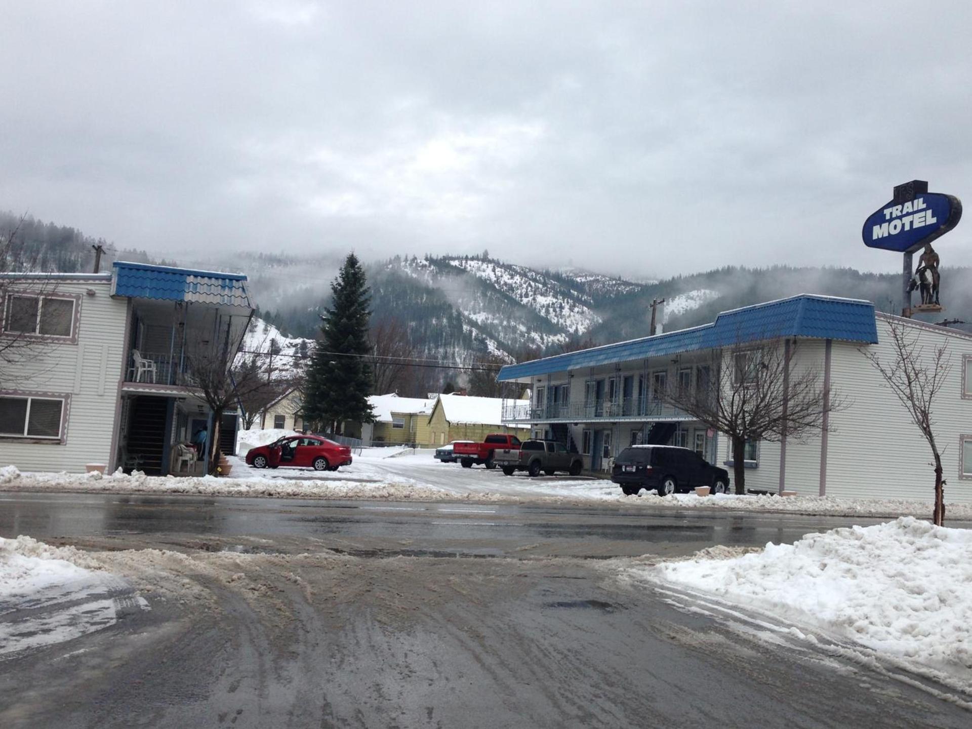 Trail Motel photo 24