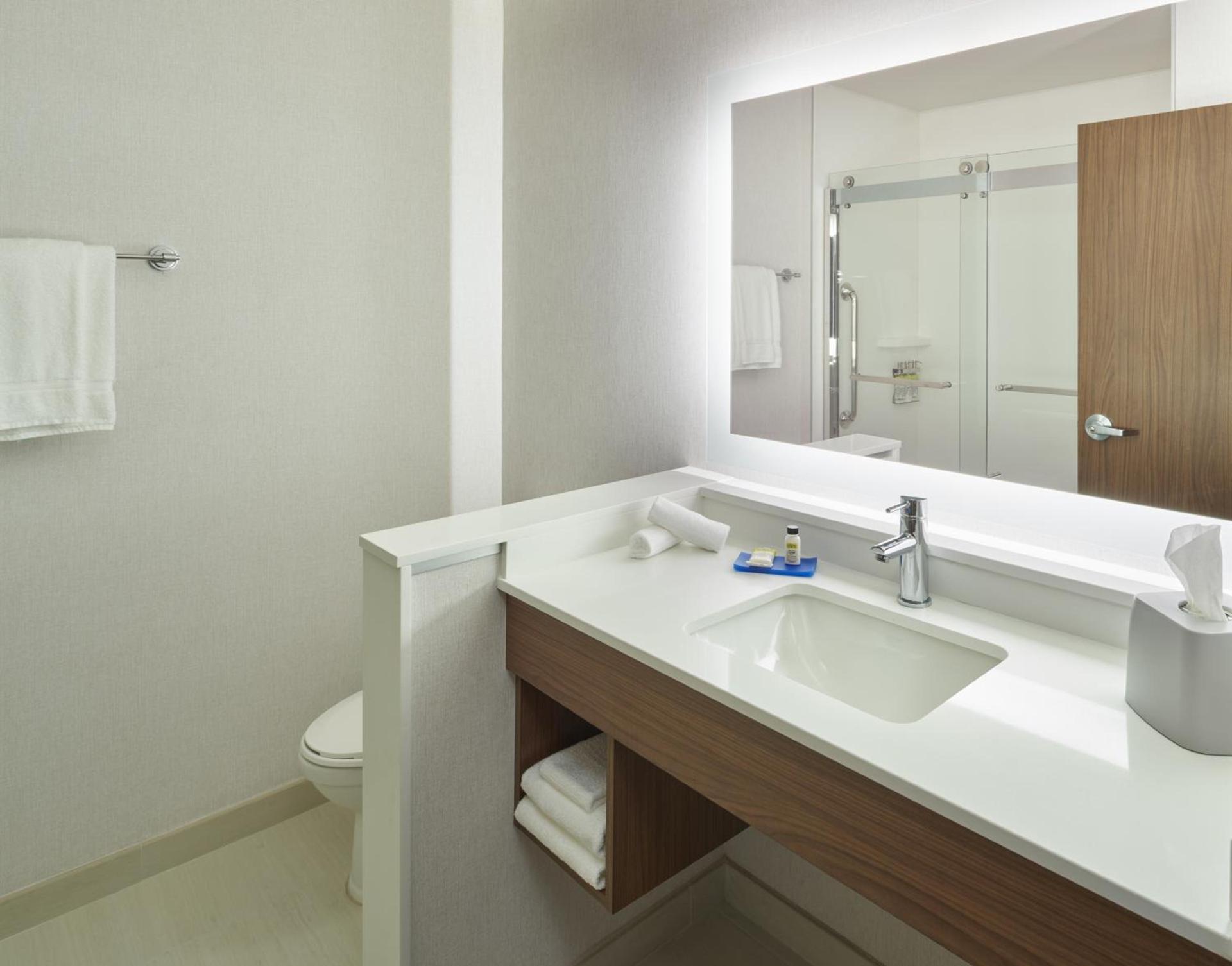Holiday Inn Express Doral Miami by IHG photo 46
