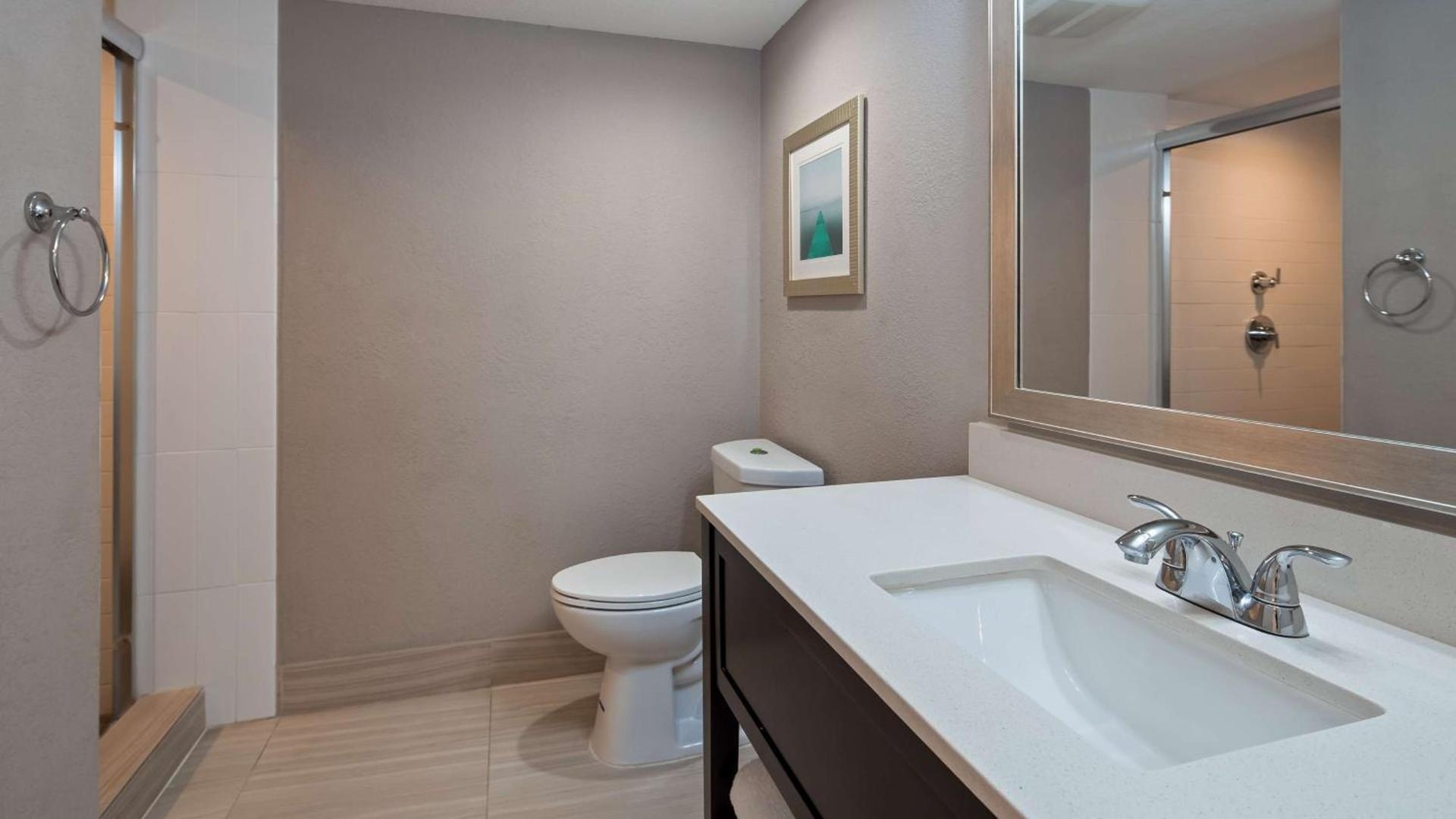 Best Western Plus Oceanside Inn photo 38