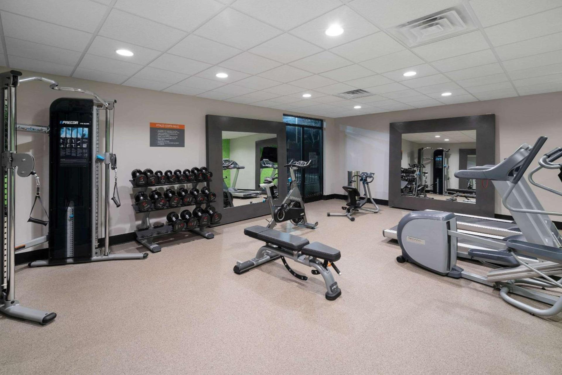 La Quinta by Wyndham Raleigh Downtown North photo 13