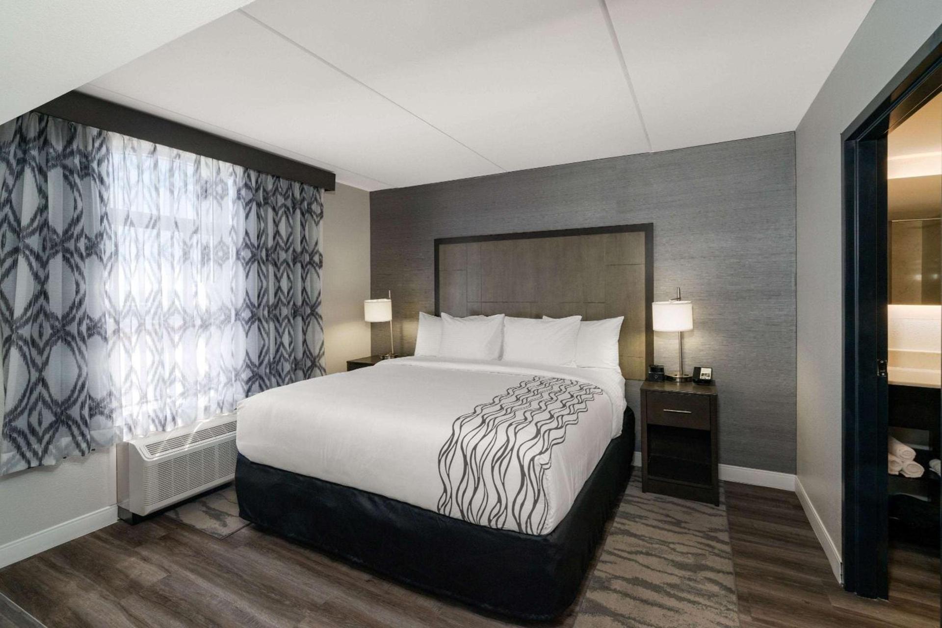 La Quinta by Wyndham Raleigh Downtown North photo 28