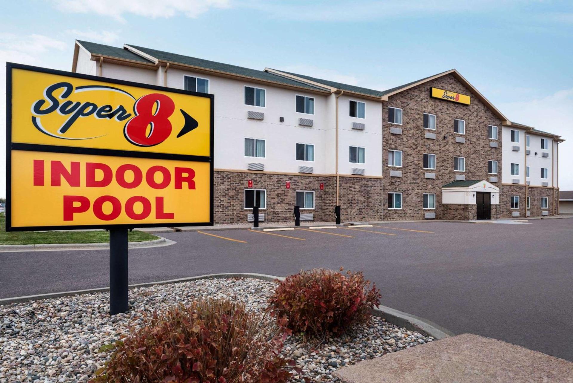 Super 8 by Wyndham Sioux Falls — hotel in Sioux Falls