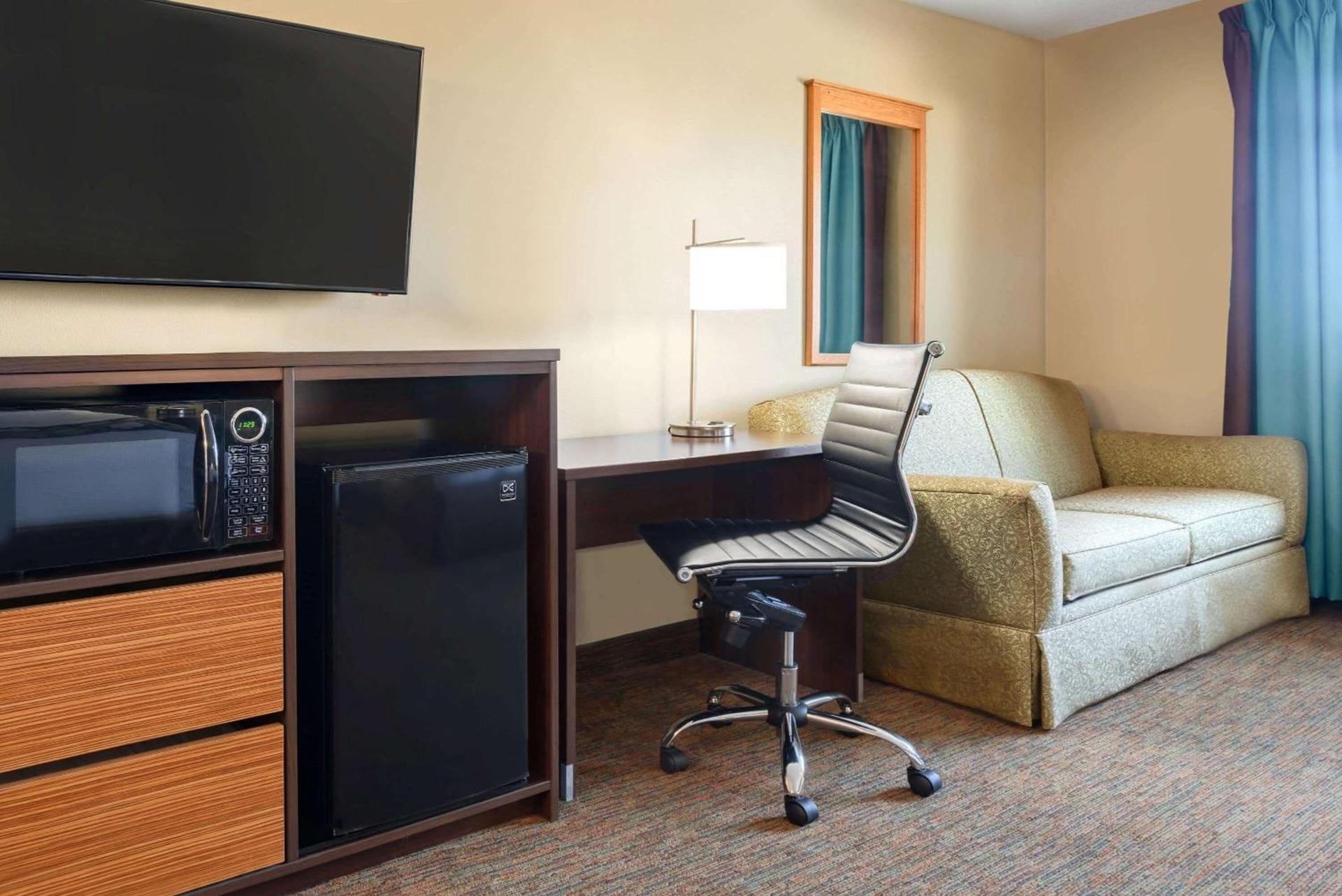 Super 8 by Wyndham Sioux Falls photo 9