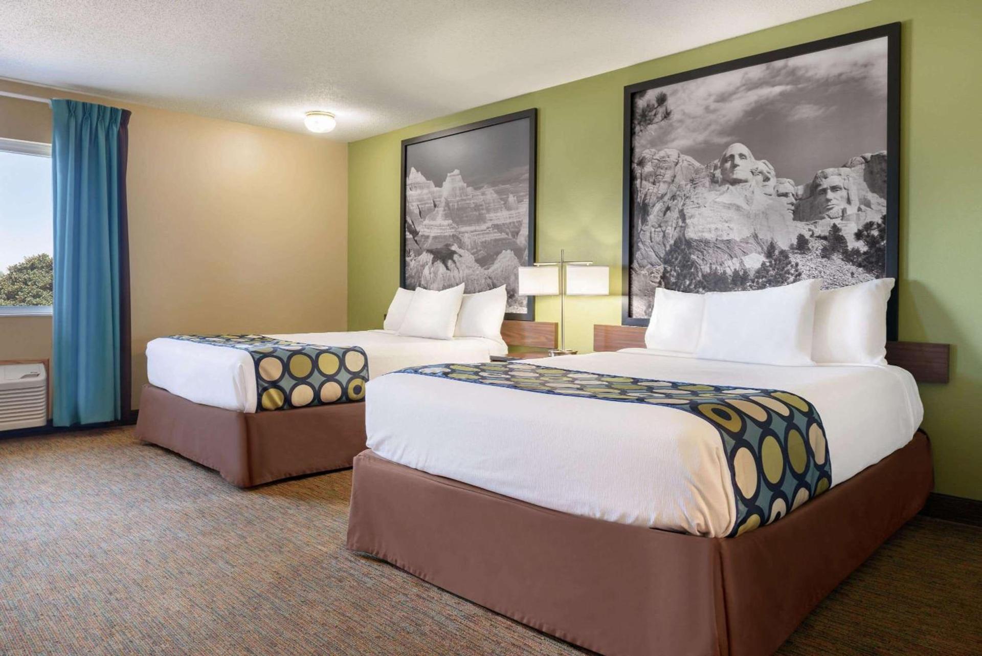 Super 8 by Wyndham Sioux Falls photo 12