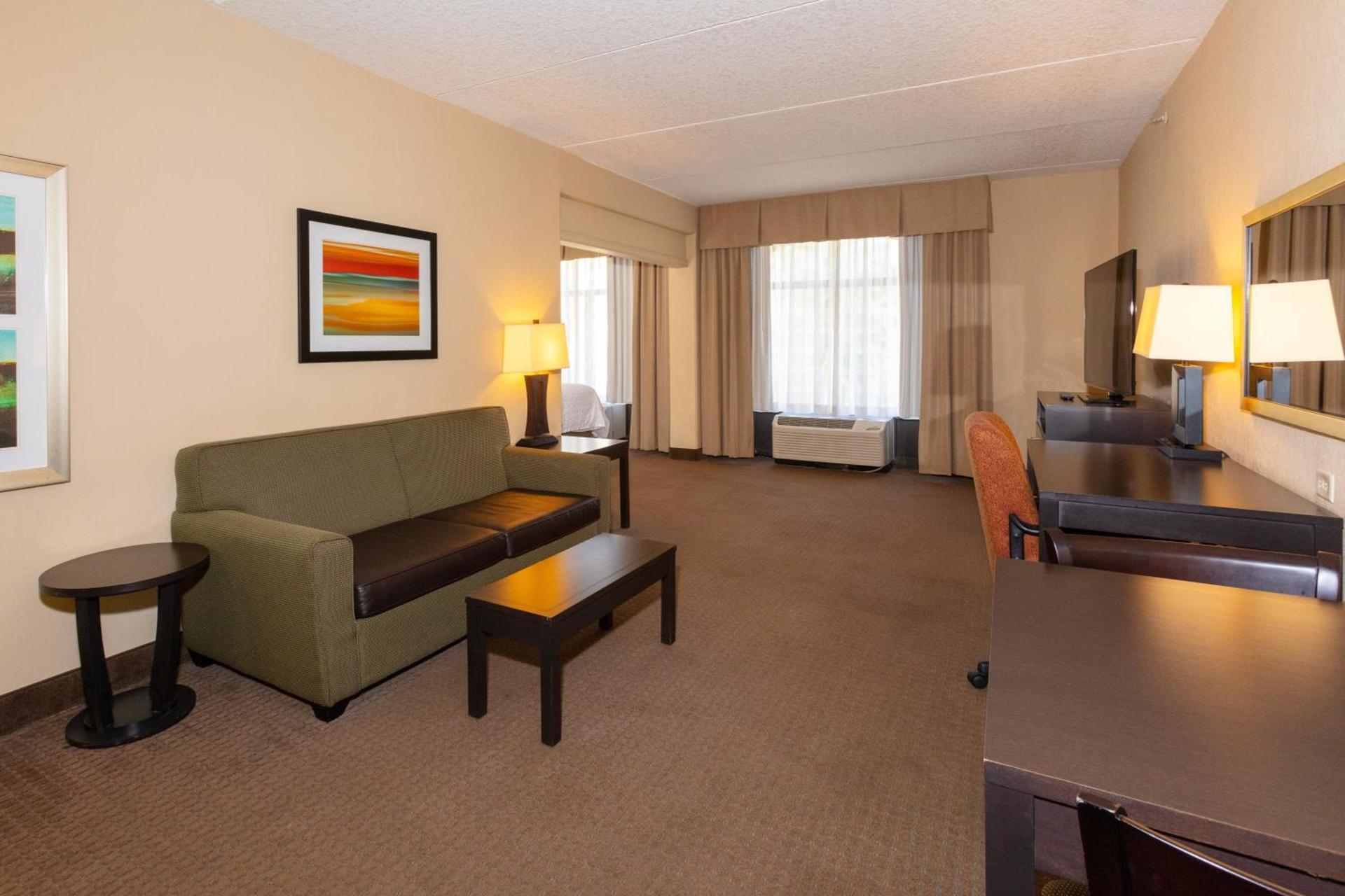 Holiday Inn Express Hotel & Suites Jacksonville Airport by IHG photo 31