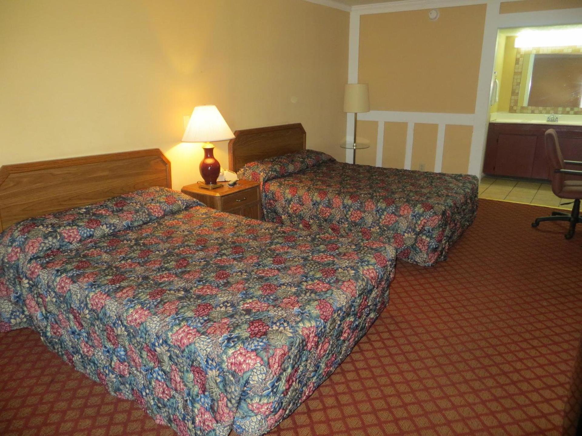 Executive Inn Wichita photo 2