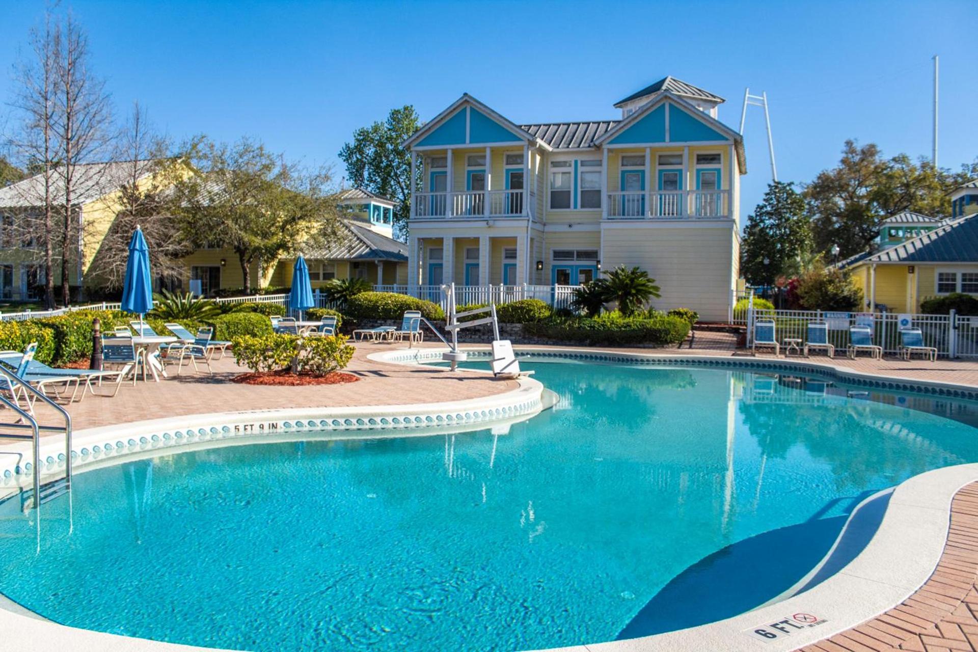 Barefoot'n Resort photo 2