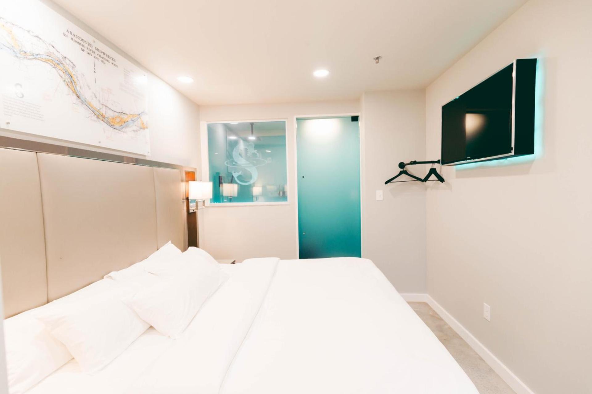 River Sirens Hotel-Contactless Check in Hotel photo 18