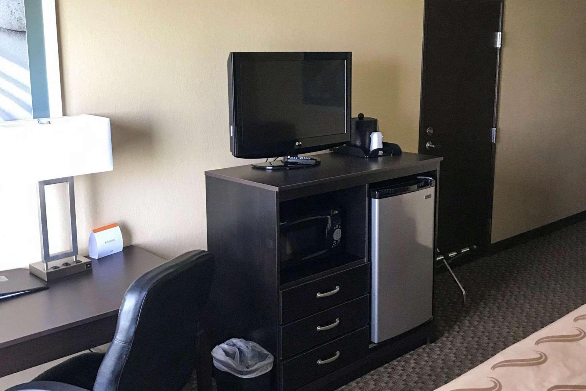 Quality Inn & Suites Mendota near I-39 photo 4