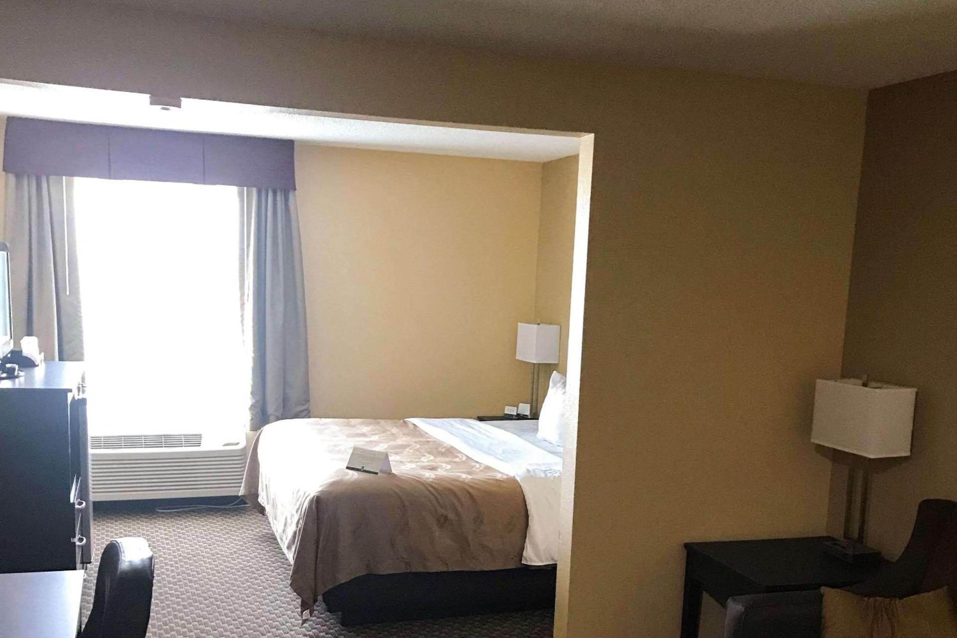 Quality Inn & Suites Mendota near I-39 photo 5