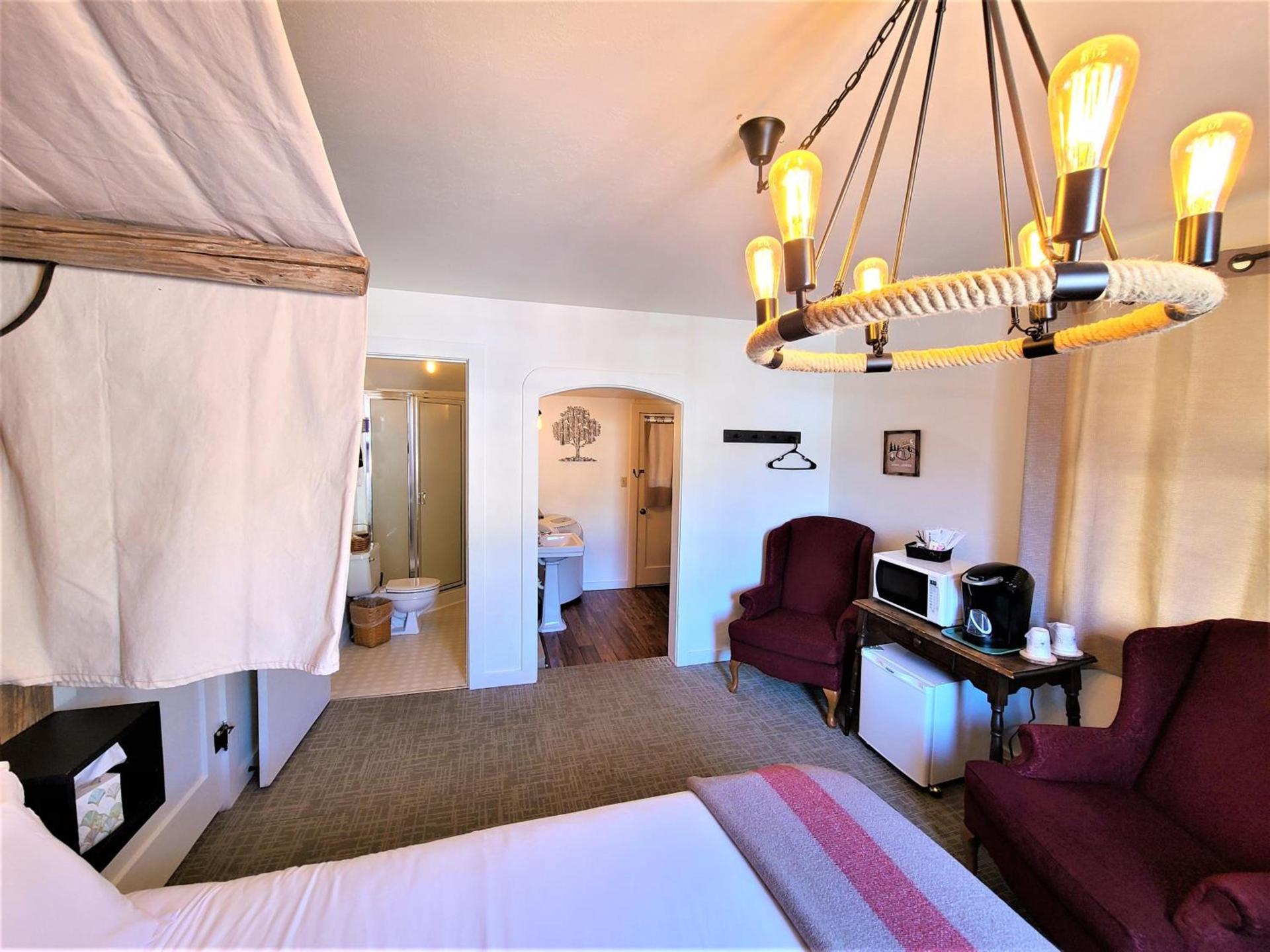 Mrs. Anderson's Lodging photo 95