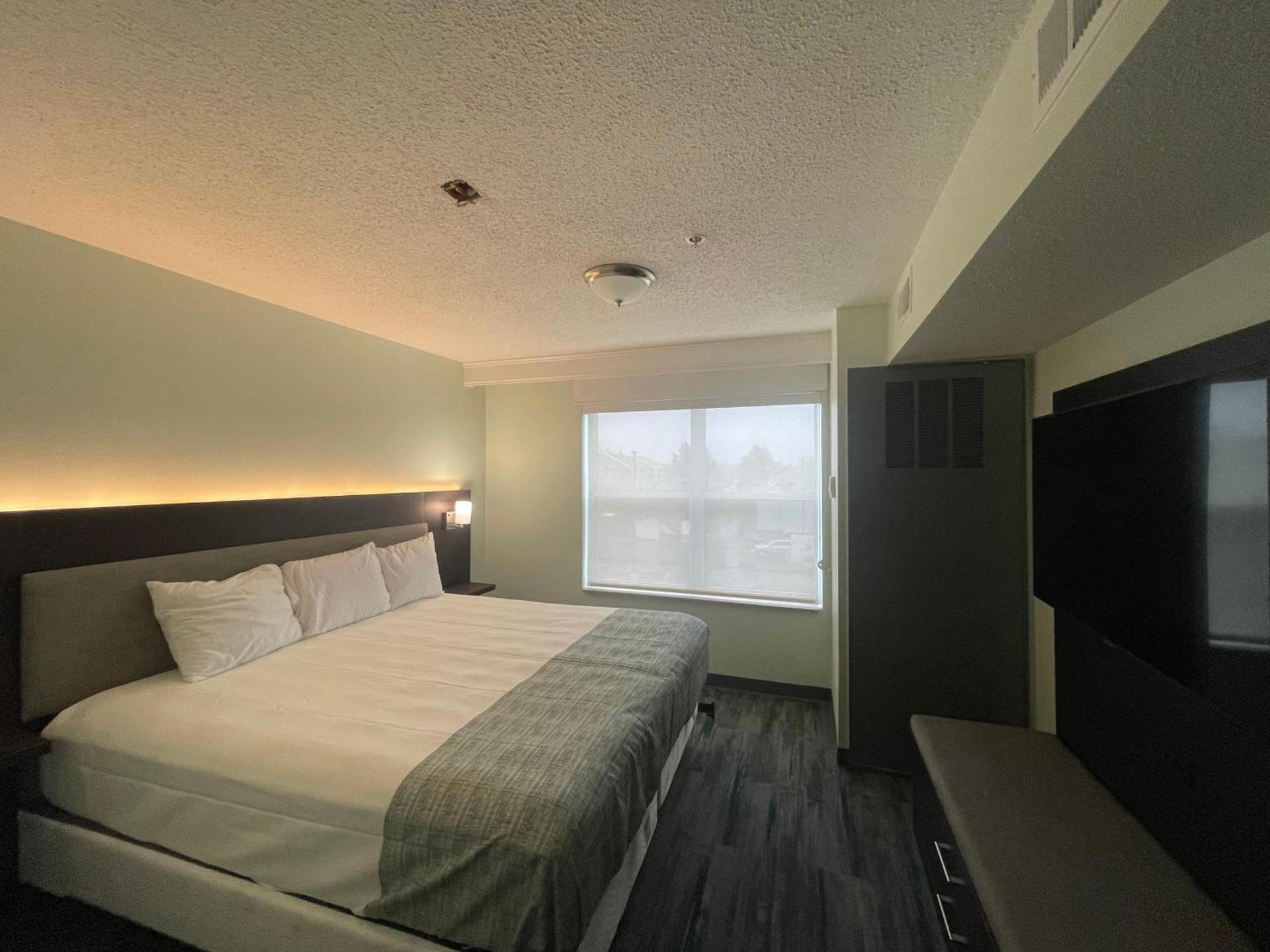 Wingate by Wyndham Waldorf - Washington DC Area photo 63