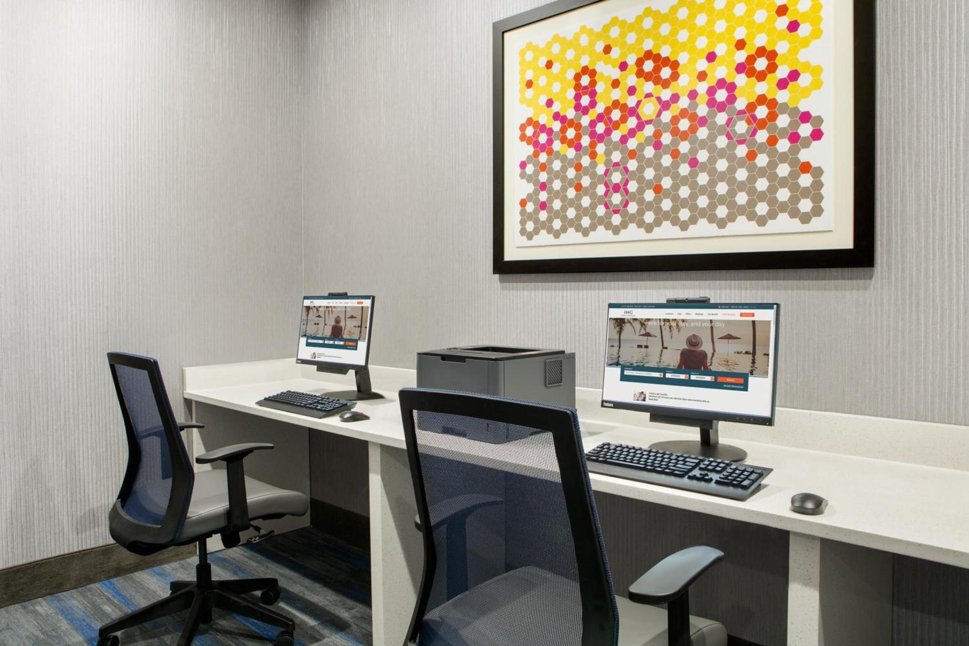 Holiday Inn Express Hotel & Suites Norfolk Airport by IHG photo 44