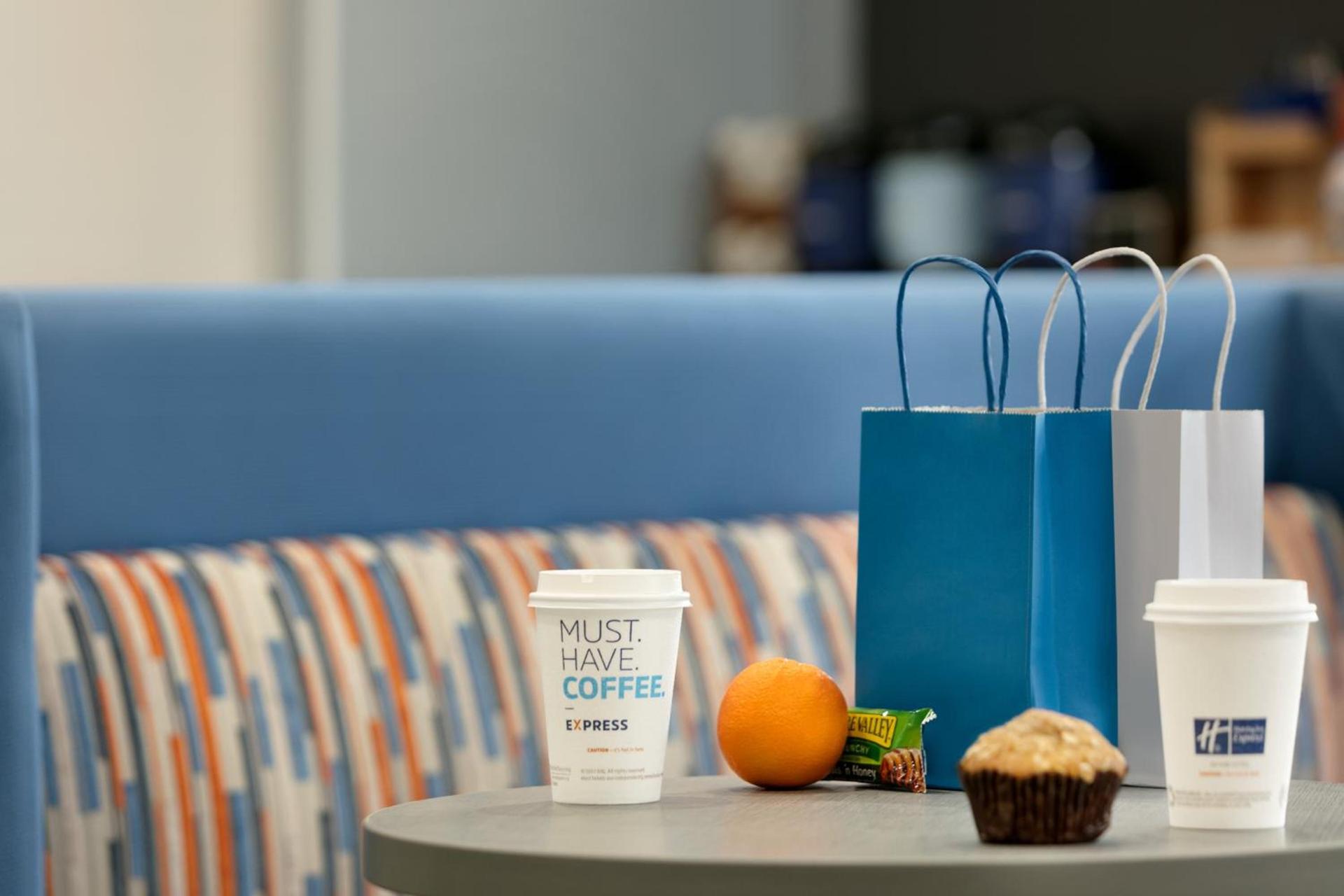 Holiday Inn Express Hotel & Suites Norfolk Airport by IHG photo 50