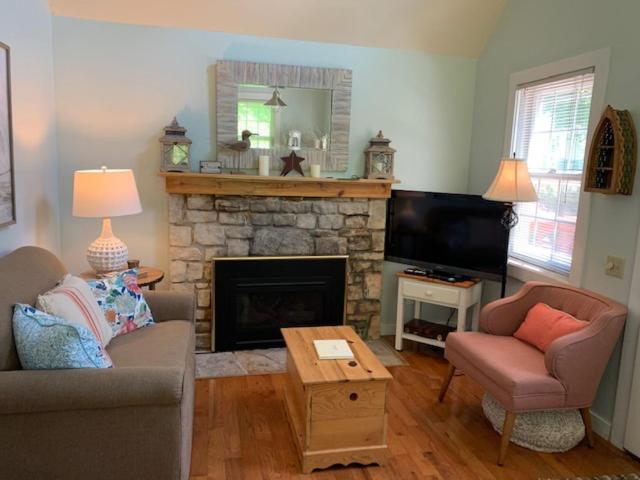 Cedar Court Inn photo 59