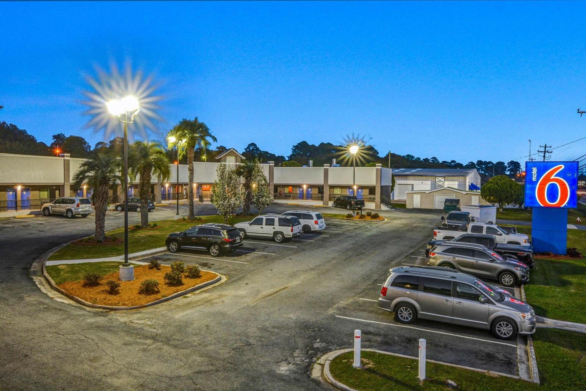 Motel 6-Moultrie, GA photo 2