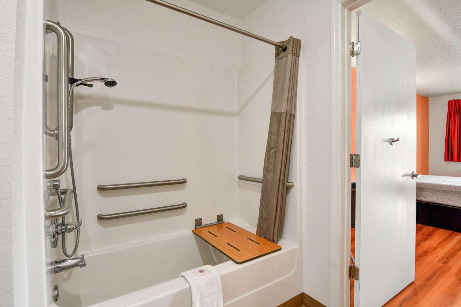 Motel 6-Moultrie, GA photo 20