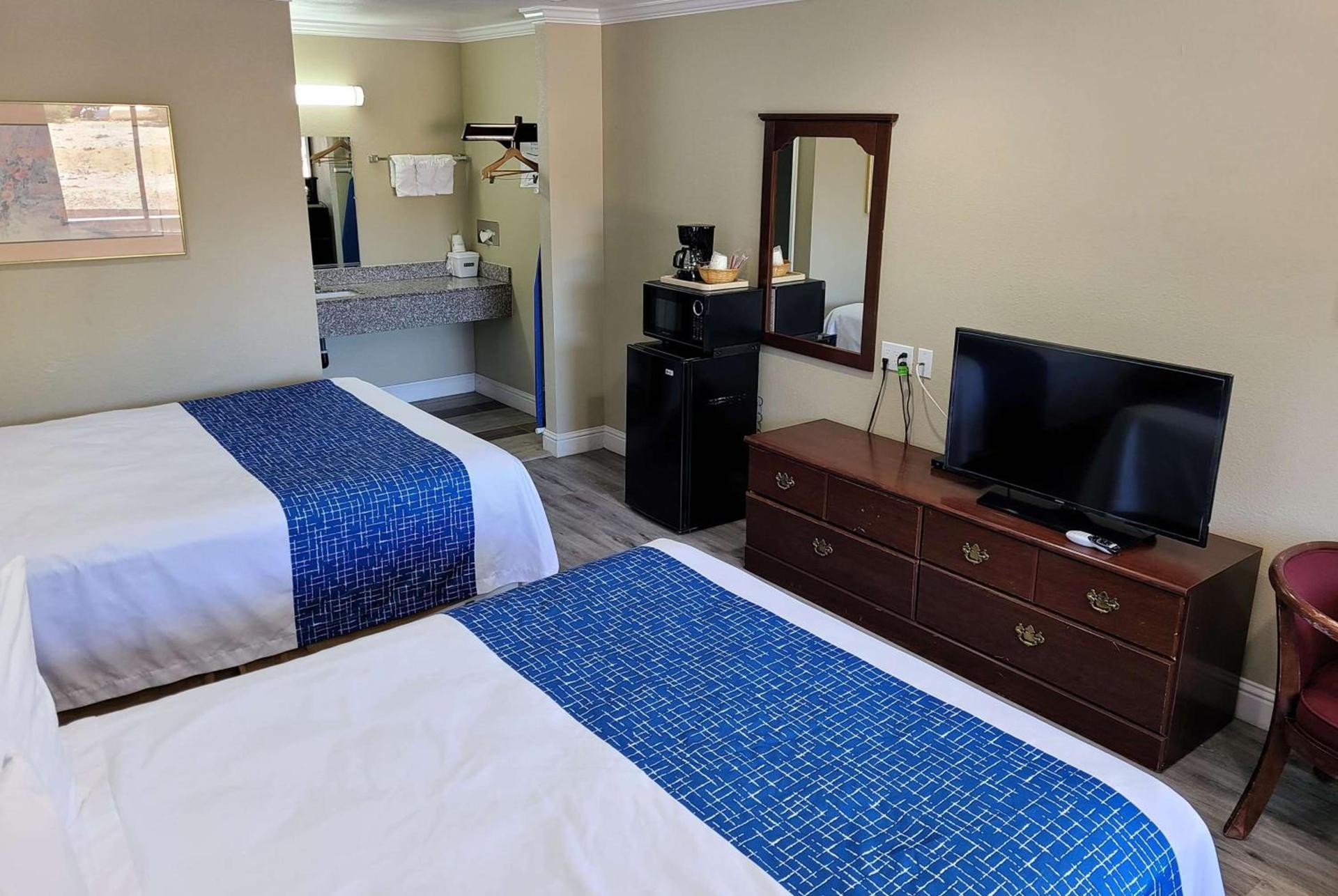 Travelodge by Wyndham Clearlake photo 32