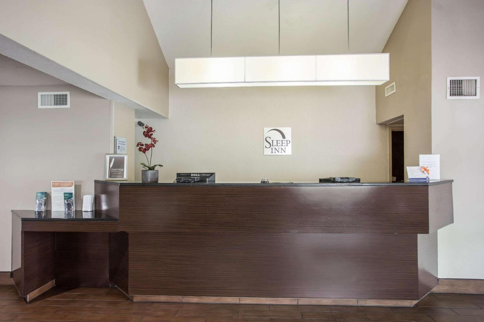 Quality Inn Kansas City International Airport photo 4
