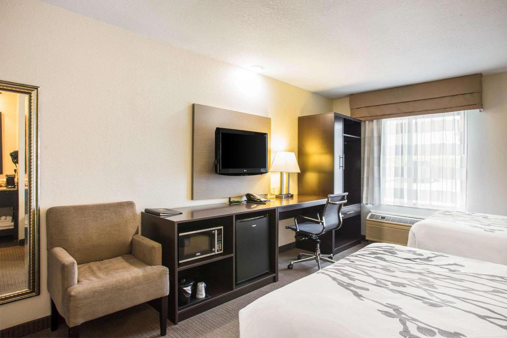 Quality Inn Kansas City International Airport photo 9