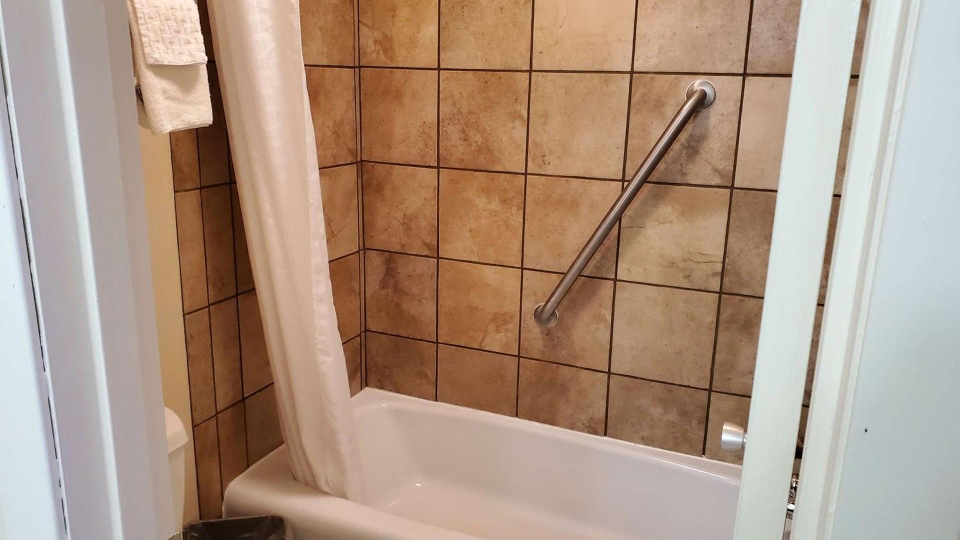 Best Western Plains Motel photo 45