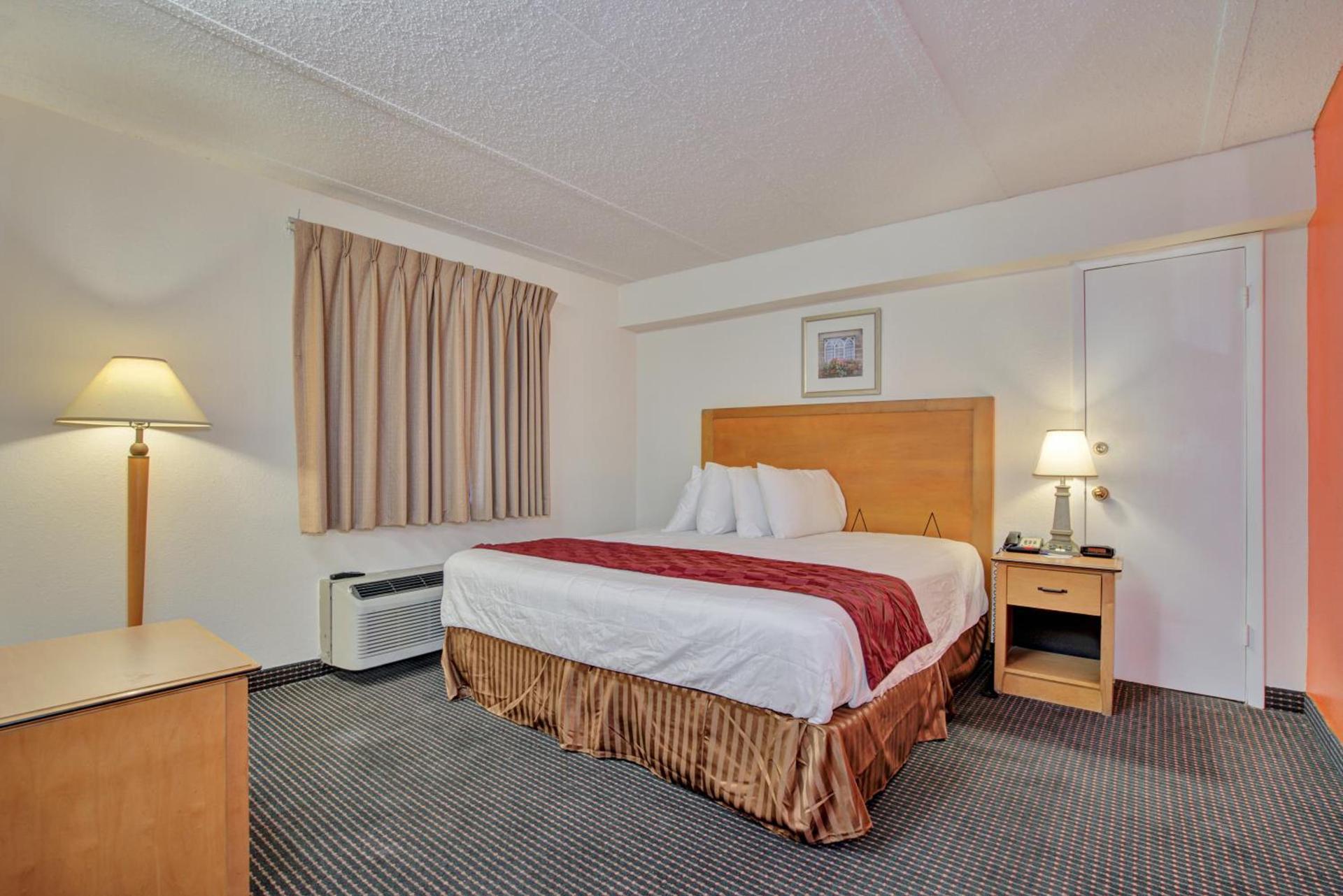 Americas Best Value Inn Laredo photo 42