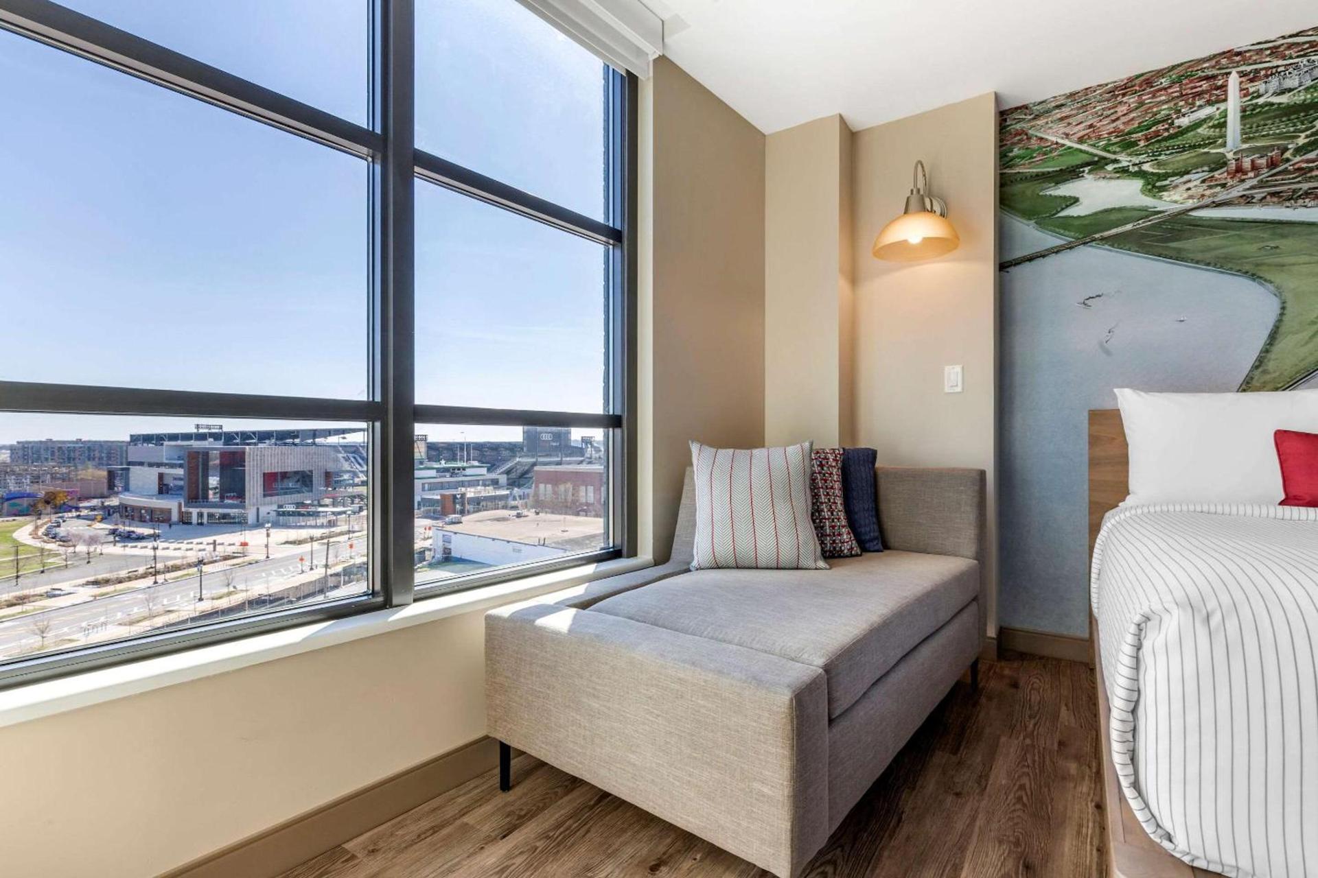 Cambria Hotel Washington DC Navy Yard Riverfront photo 6