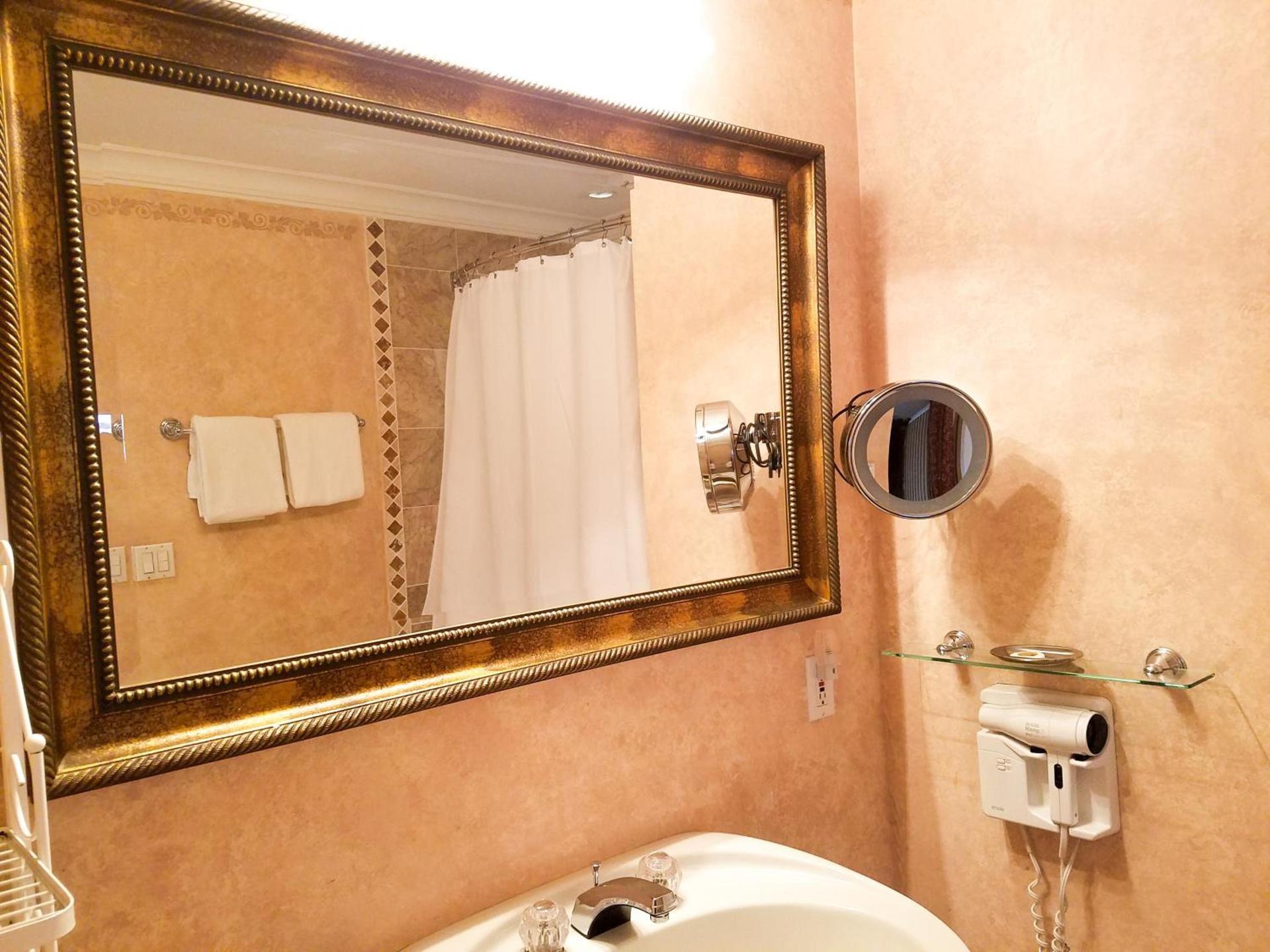 Copper Beech Inn photo 74