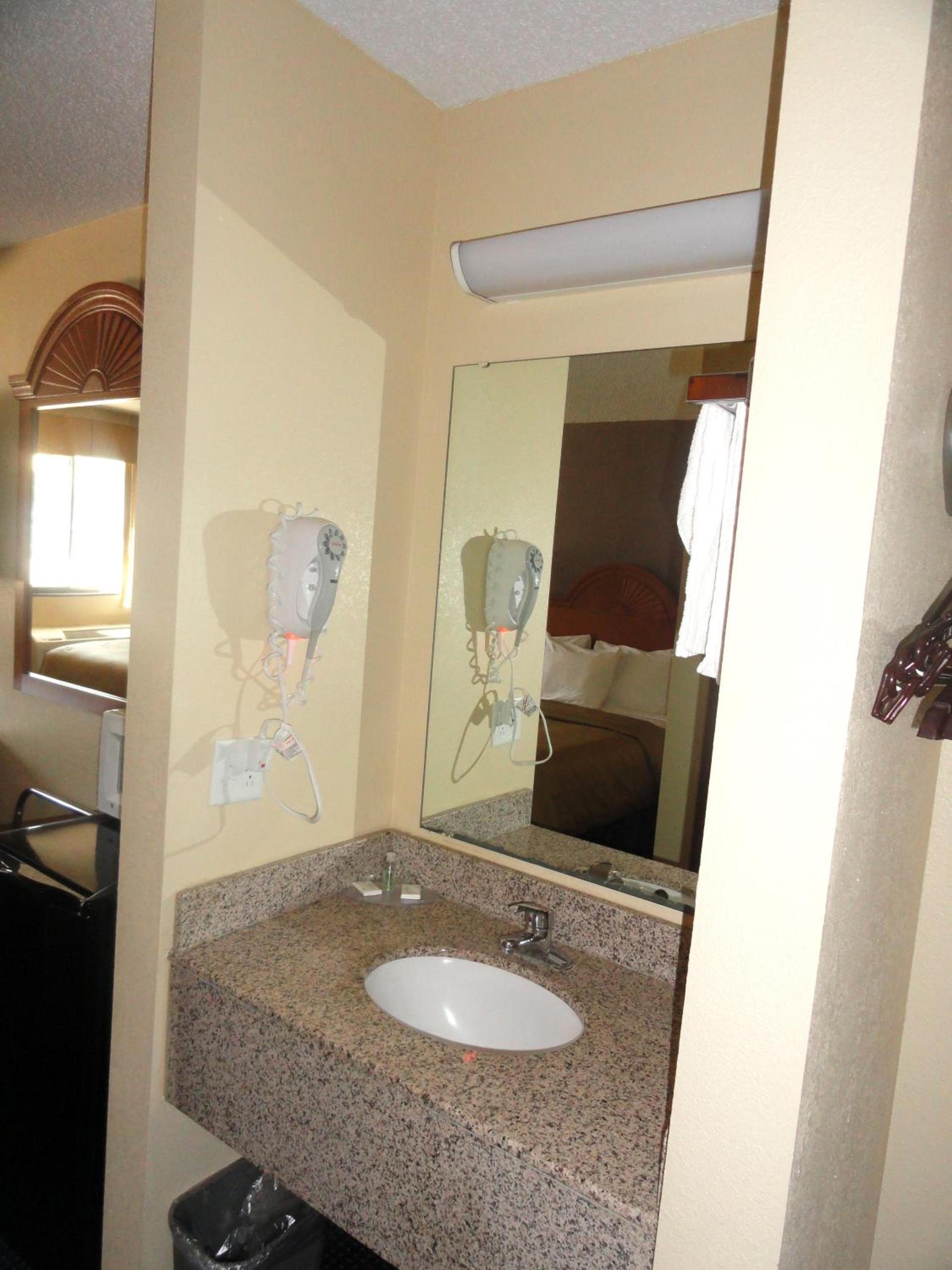 Columbus Inn photo 10
