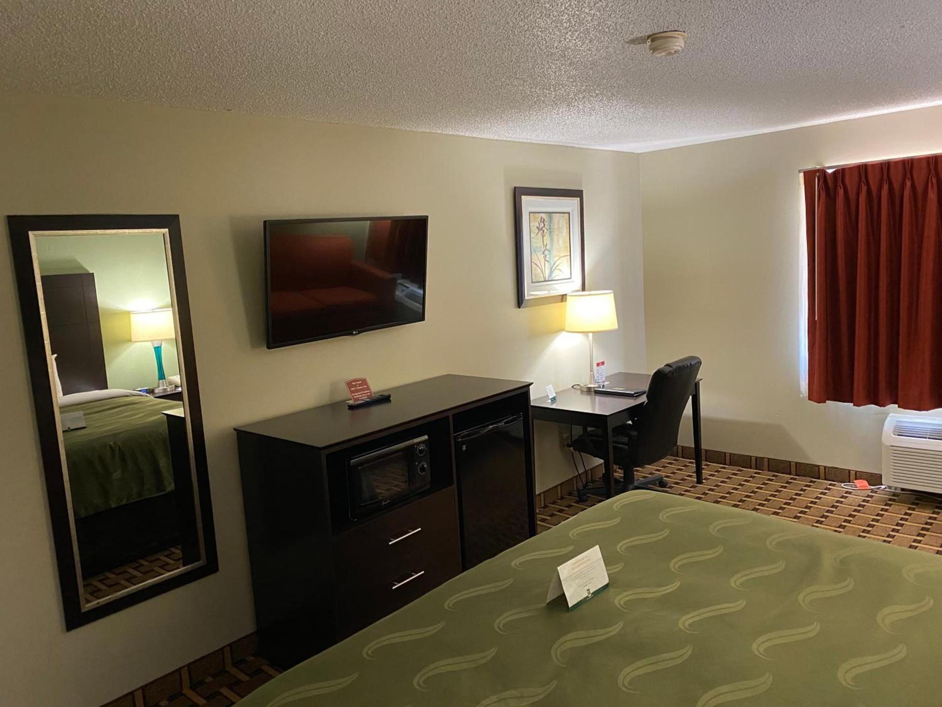 Quality Inn Morton at I-74 photo 26