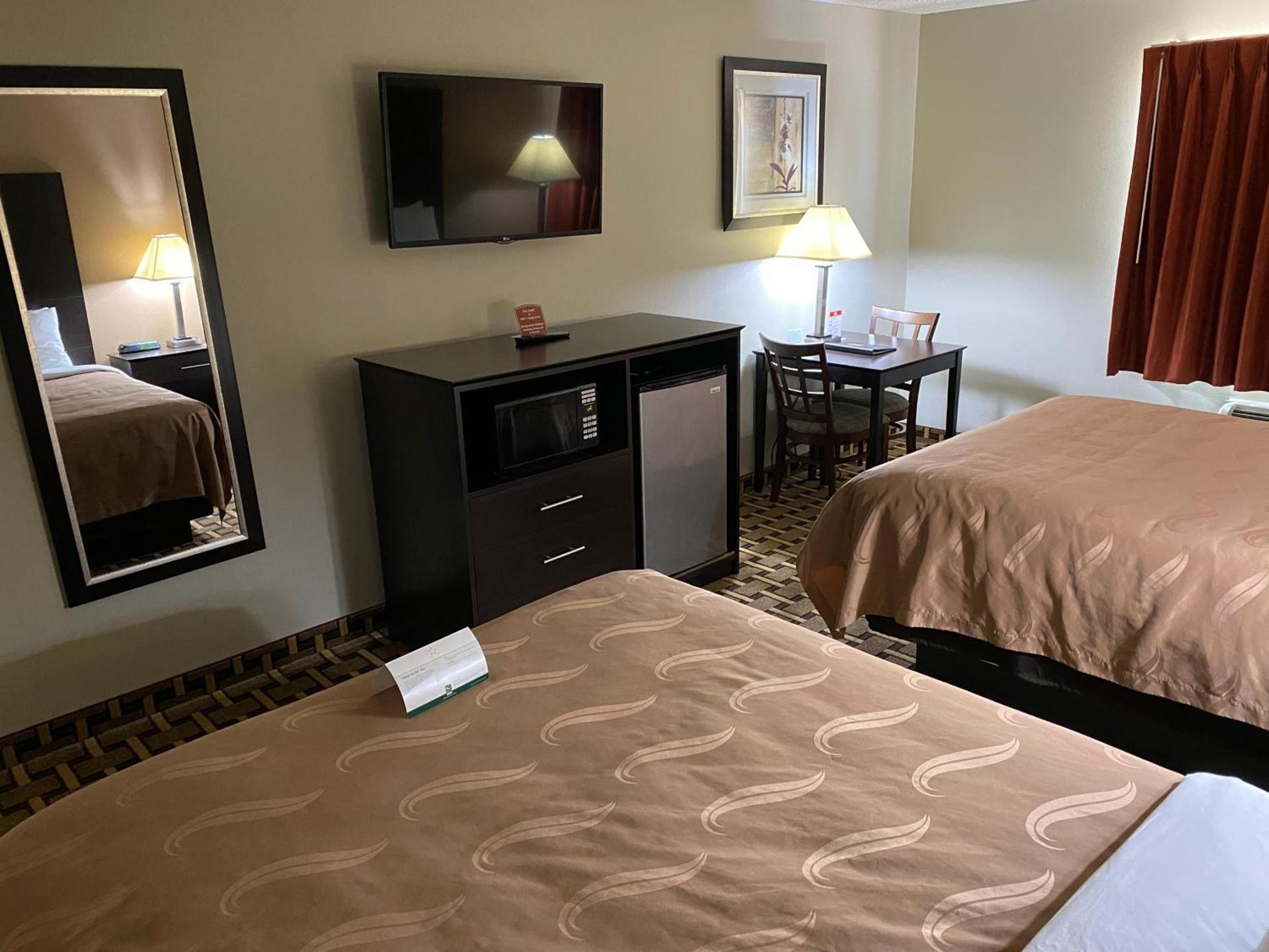 Quality Inn Morton at I-74 photo 34