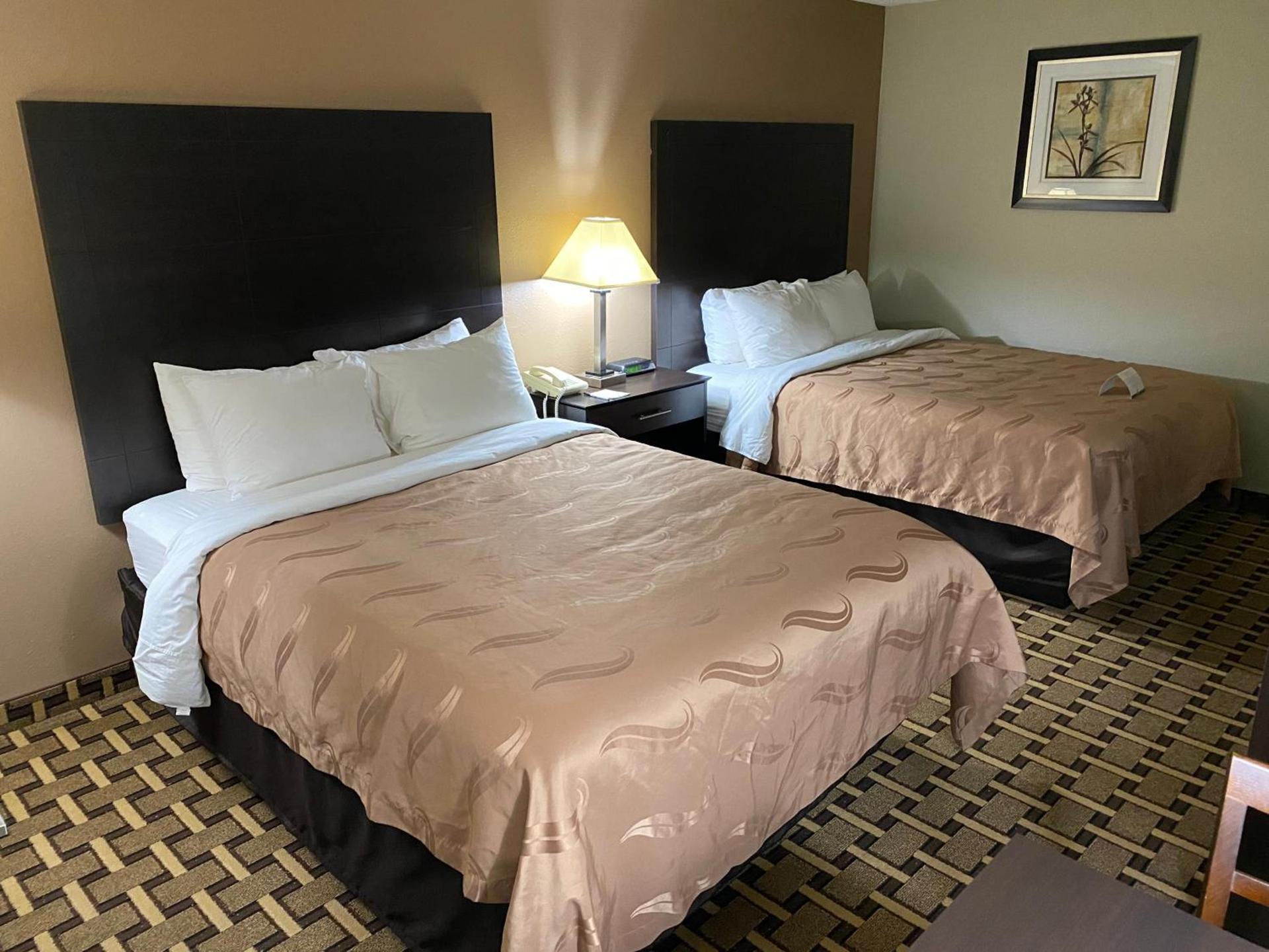 Quality Inn Morton at I-74 photo 32