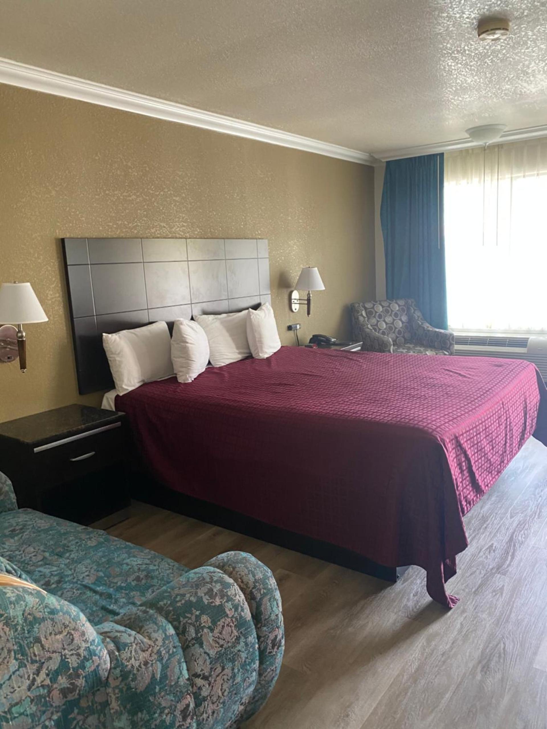 Atascadero Inn photo 6