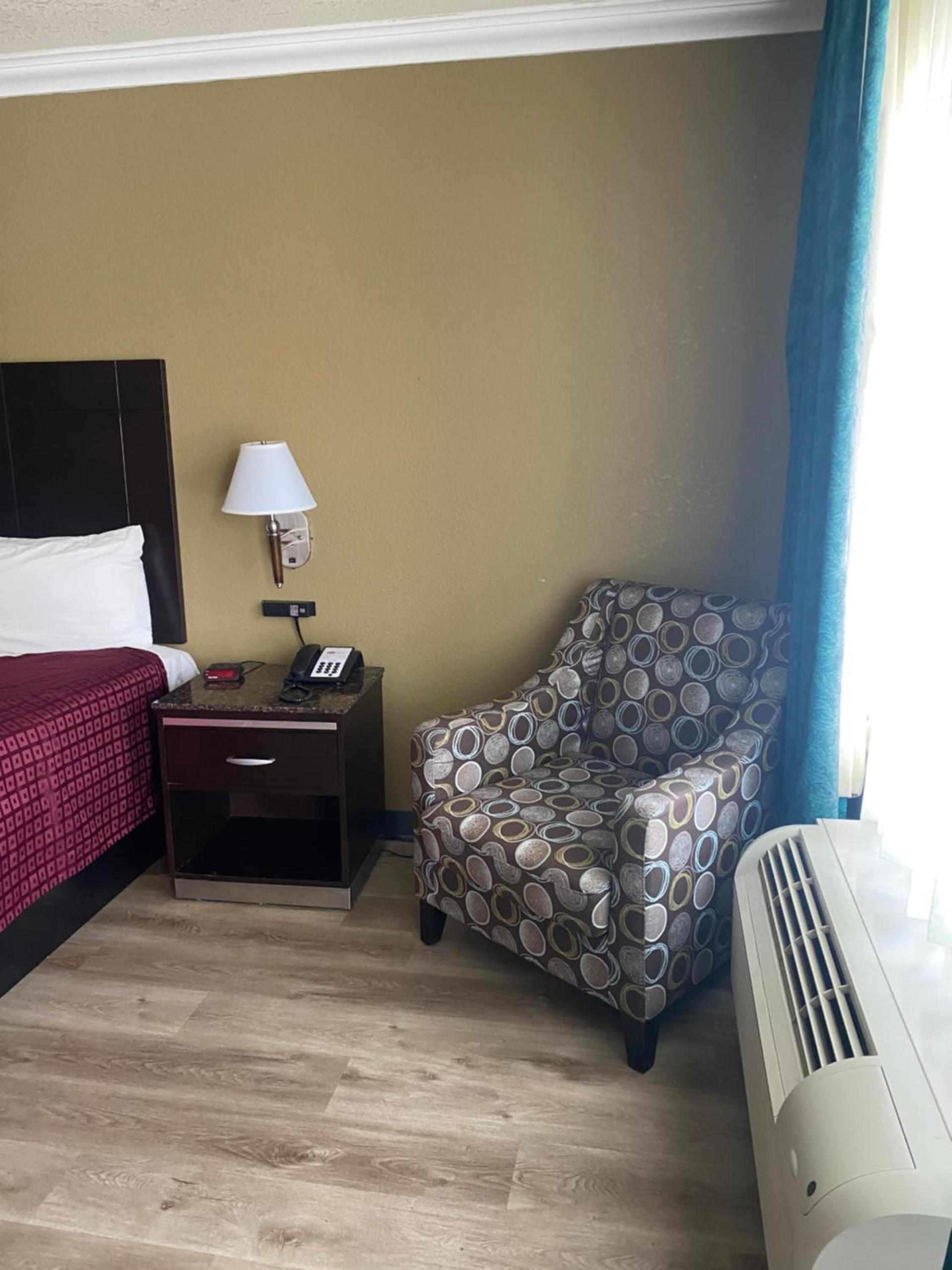 Atascadero Inn photo 9