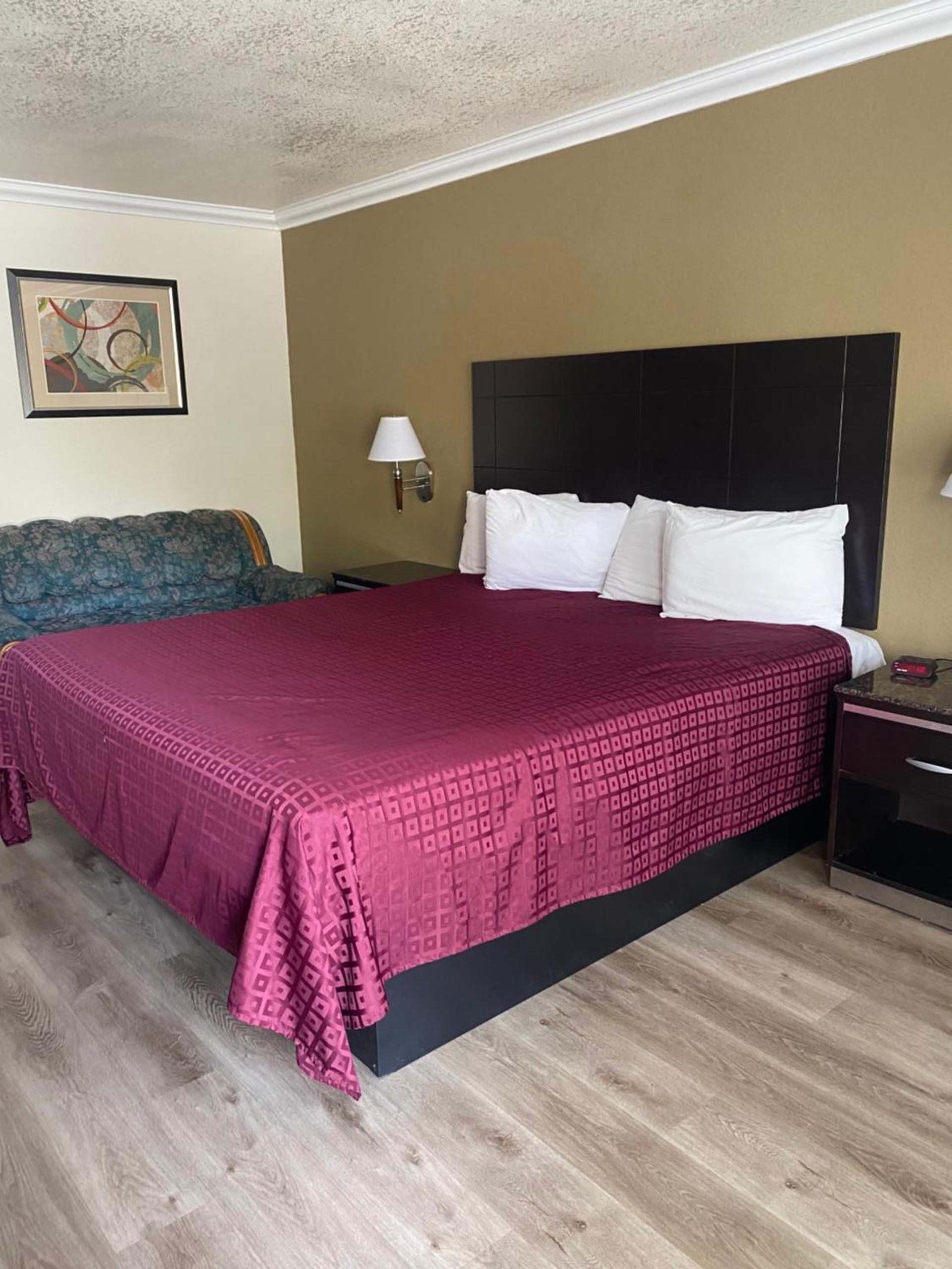 Atascadero Inn photo 7