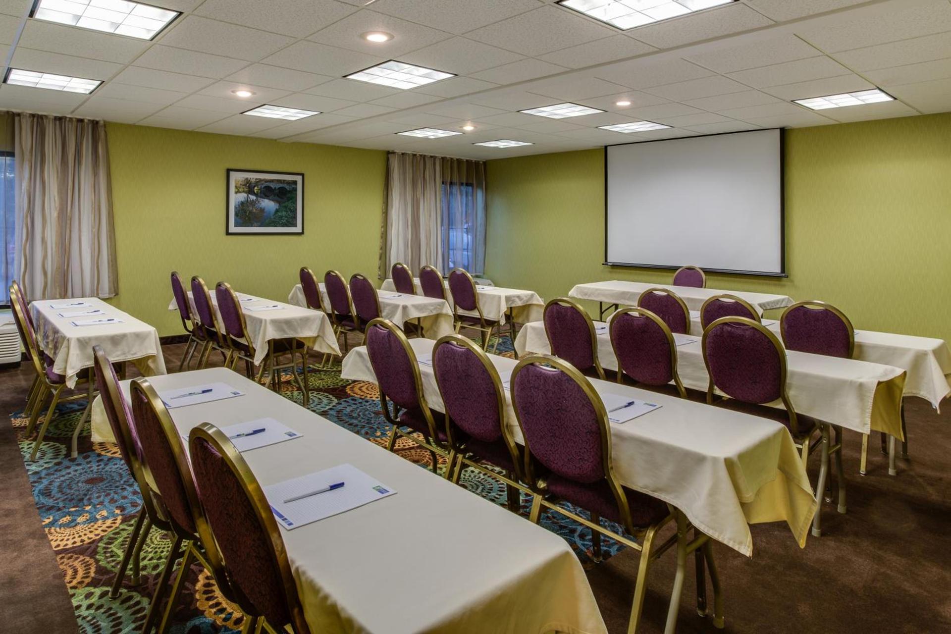 Holiday Inn Express Hunt Valley by IHG photo 5