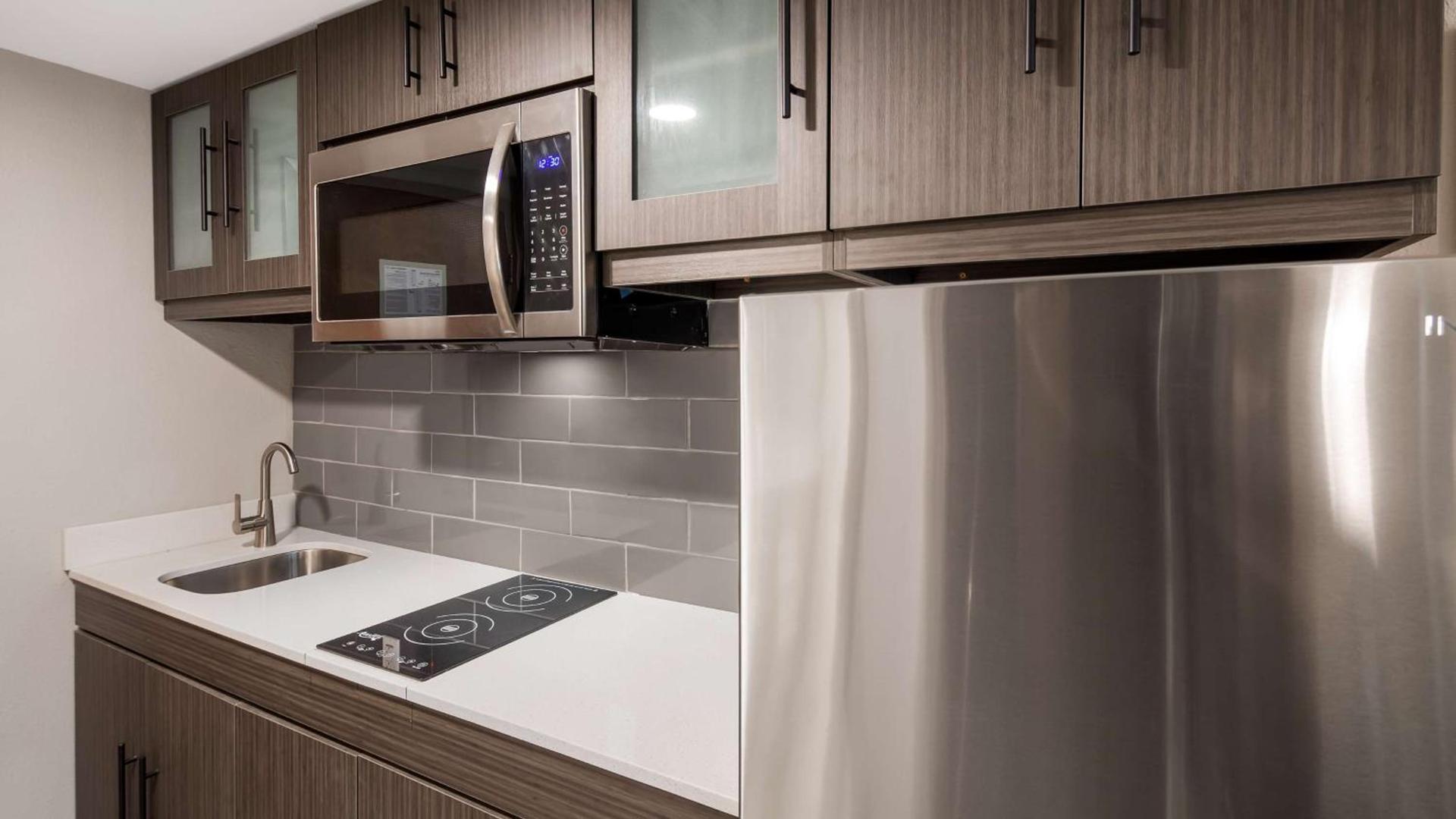 Best Western Plus Executive Residency Nashville photo 11